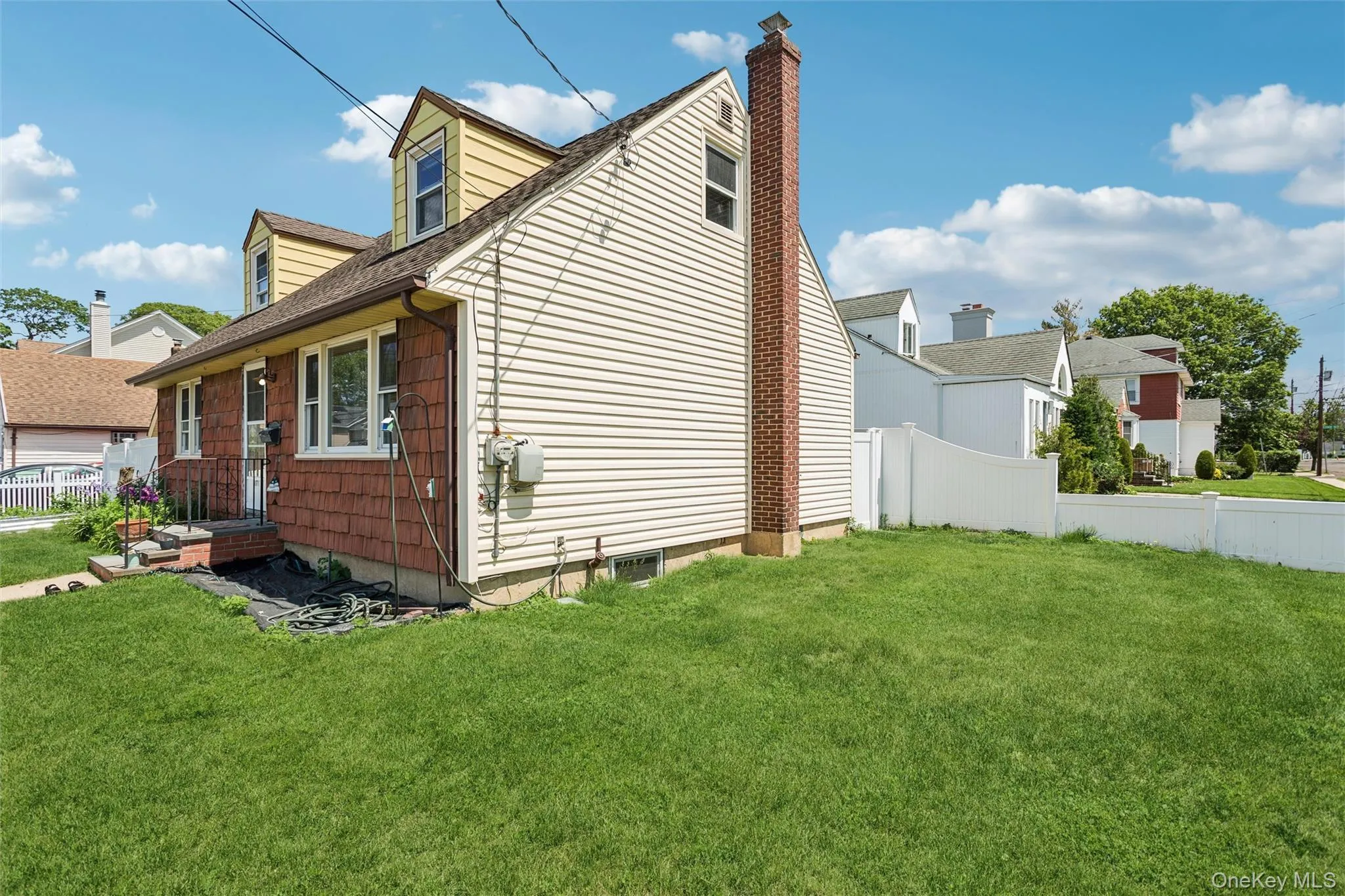 2877 Calvin Road, Hempstead, NY, 3 Bedrooms Bedrooms, 8 Rooms Rooms,1 BathroomBathrooms,Residential,For Rent,Calvin,0,1004995 2877 Calvin Road, Hempstead, NY, 3 Bedrooms Bedrooms, 8 Rooms Rooms,1 BathroomBathrooms,Residential,For Rent,Calvin,0,1004995