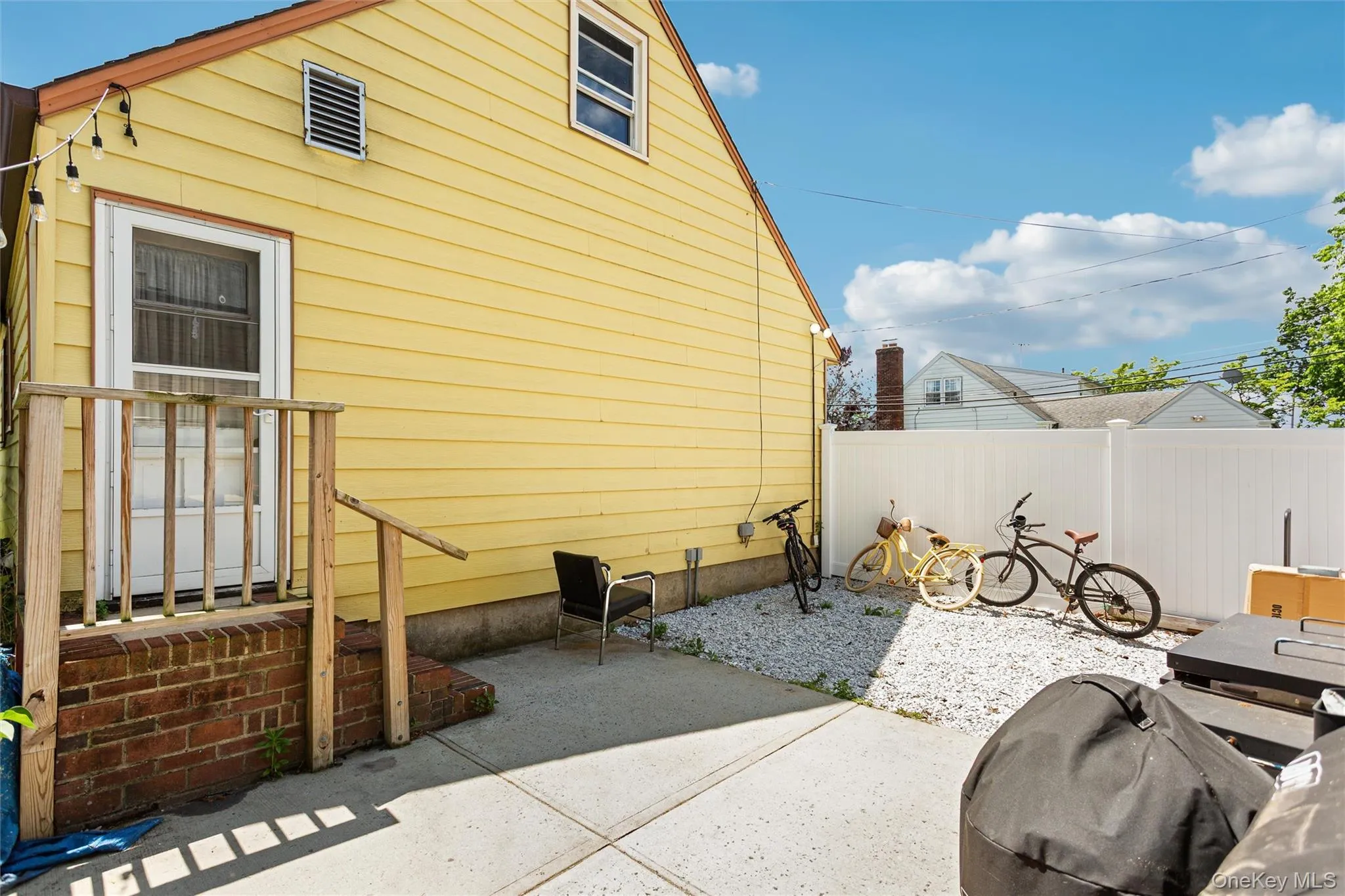2877 Calvin Road, Hempstead, NY, 3 Bedrooms Bedrooms, 8 Rooms Rooms,1 BathroomBathrooms,Residential,For Rent,Calvin,0,1004995 2877 Calvin Road, Hempstead, NY, 3 Bedrooms Bedrooms, 8 Rooms Rooms,1 BathroomBathrooms,Residential,For Rent,Calvin,0,1004995