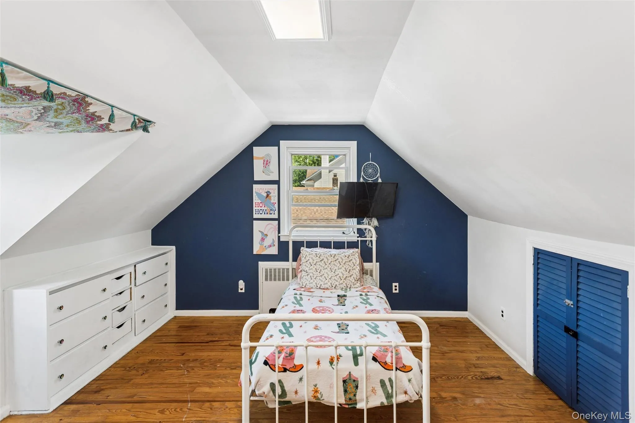 2877 Calvin Road, Hempstead, NY, 3 Bedrooms Bedrooms, 8 Rooms Rooms,1 BathroomBathrooms,Residential,For Rent,Calvin,0,1004995 2877 Calvin Road, Hempstead, NY, 3 Bedrooms Bedrooms, 8 Rooms Rooms,1 BathroomBathrooms,Residential,For Rent,Calvin,0,1004995
