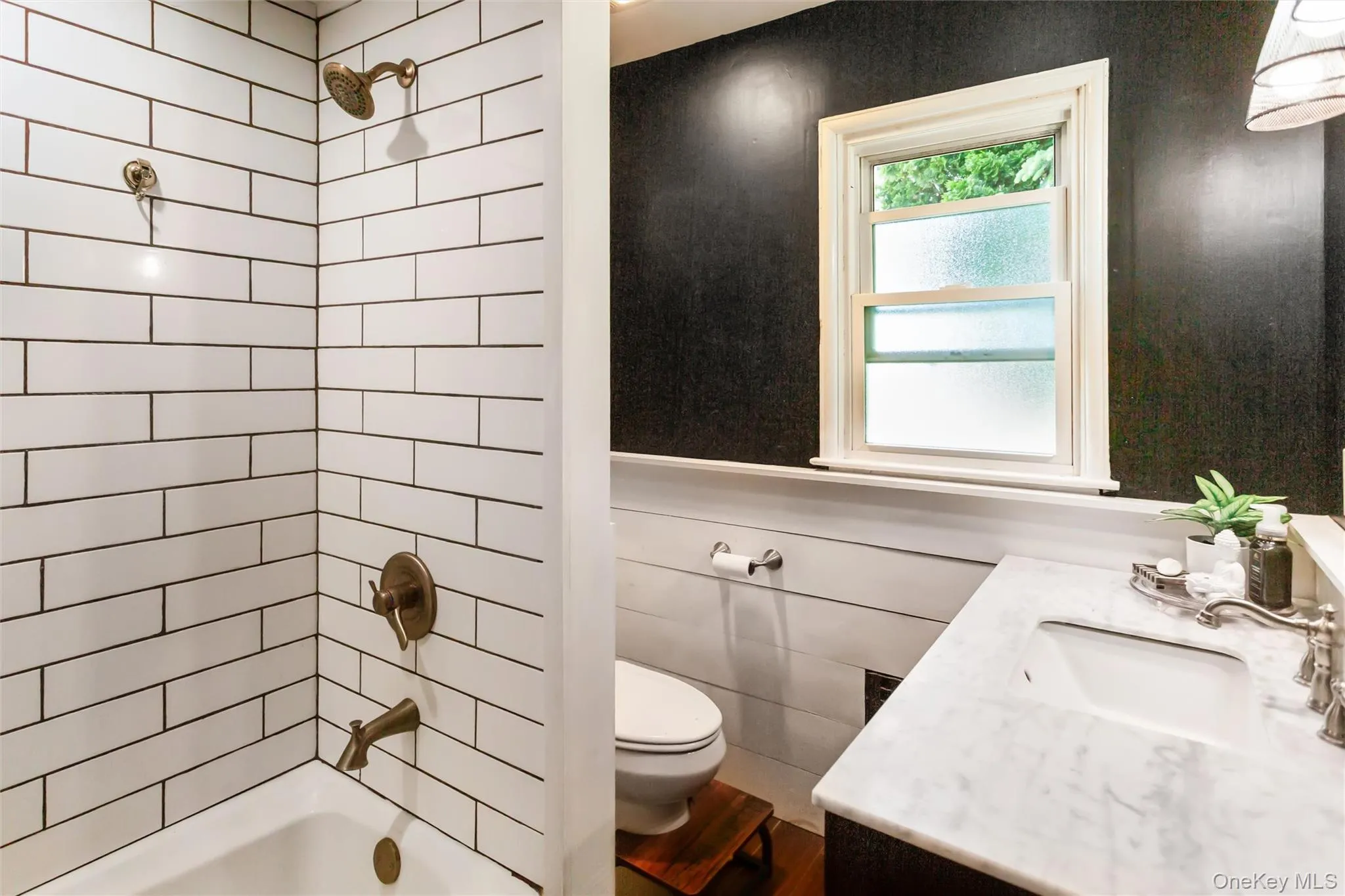 2877 Calvin Road, Hempstead, NY, 3 Bedrooms Bedrooms, 8 Rooms Rooms,1 BathroomBathrooms,Residential,For Rent,Calvin,0,1004995 2877 Calvin Road, Hempstead, NY, 3 Bedrooms Bedrooms, 8 Rooms Rooms,1 BathroomBathrooms,Residential,For Rent,Calvin,0,1004995