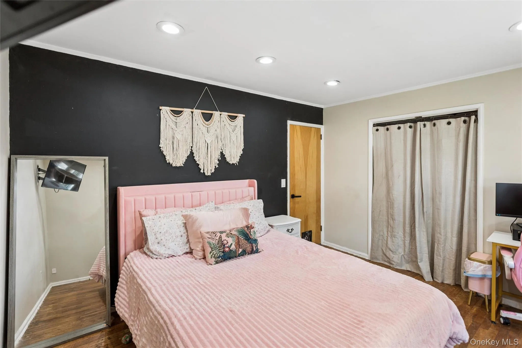 2877 Calvin Road, Hempstead, NY, 3 Bedrooms Bedrooms, 8 Rooms Rooms,1 BathroomBathrooms,Residential,For Rent,Calvin,0,1004995 2877 Calvin Road, Hempstead, NY, 3 Bedrooms Bedrooms, 8 Rooms Rooms,1 BathroomBathrooms,Residential,For Rent,Calvin,0,1004995