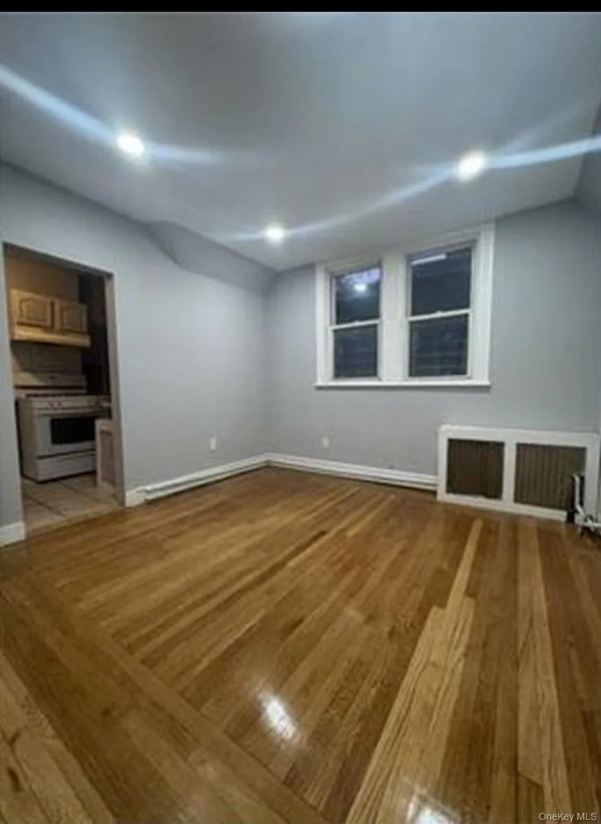 212 Buena Vista Avenue, Yonkers, NY, 1 Bedroom Bedrooms, 5 Rooms Rooms,1 BathroomBathrooms,Residential Lease,For Rent,Buena Vista,0,1004996 212 Buena Vista Avenue, Yonkers, NY, 1 Bedroom Bedrooms, 5 Rooms Rooms,1 BathroomBathrooms,Residential Lease,For Rent,Buena Vista,0,1004996
