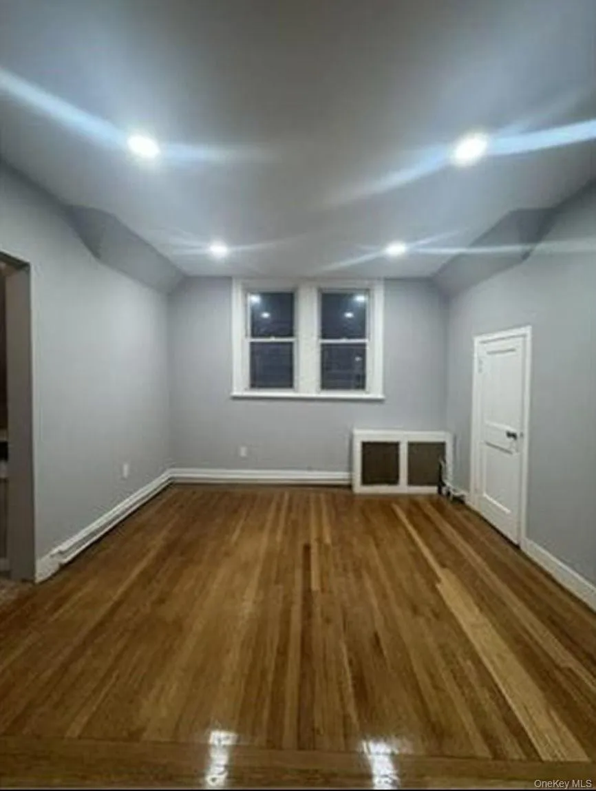 212 Buena Vista Avenue, Yonkers, NY, 1 Bedroom Bedrooms, 5 Rooms Rooms,1 BathroomBathrooms,Residential Lease,For Rent,Buena Vista,0,1004996 212 Buena Vista Avenue, Yonkers, NY, 1 Bedroom Bedrooms, 5 Rooms Rooms,1 BathroomBathrooms,Residential Lease,For Rent,Buena Vista,0,1004996
