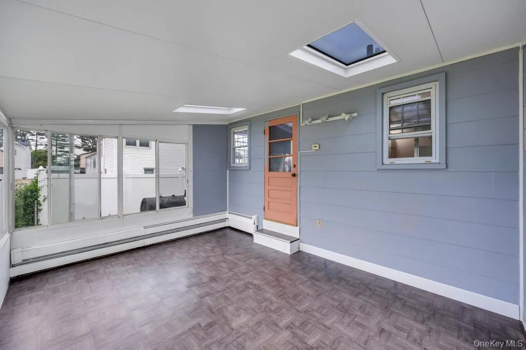 125 5th Street, Oyster Bay, NY, 4 Bedrooms Bedrooms, 6 Rooms Rooms,3 BathroomsBathrooms,Residential,For Rent,5th,0,1004999 125 5th Street, Oyster Bay, NY, 4 Bedrooms Bedrooms, 6 Rooms Rooms,3 BathroomsBathrooms,Residential,For Rent,5th,0,1004999