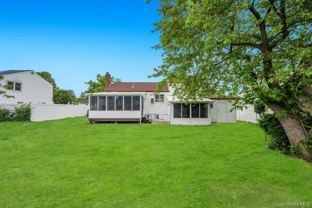 125 5th Street, Oyster Bay, NY, 4 Bedrooms Bedrooms, 6 Rooms Rooms,3 BathroomsBathrooms,Residential,For Rent,5th,0,1004999 125 5th Street, Oyster Bay, NY, 4 Bedrooms Bedrooms, 6 Rooms Rooms,3 BathroomsBathrooms,Residential,For Rent,5th,0,1004999