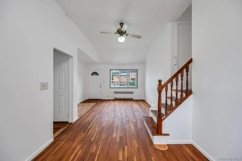 125 5th Street, Oyster Bay, NY, 4 Bedrooms Bedrooms, 6 Rooms Rooms,3 BathroomsBathrooms,Residential,For Rent,5th,0,1004999 125 5th Street, Oyster Bay, NY, 4 Bedrooms Bedrooms, 6 Rooms Rooms,3 BathroomsBathrooms,Residential,For Rent,5th,0,1004999