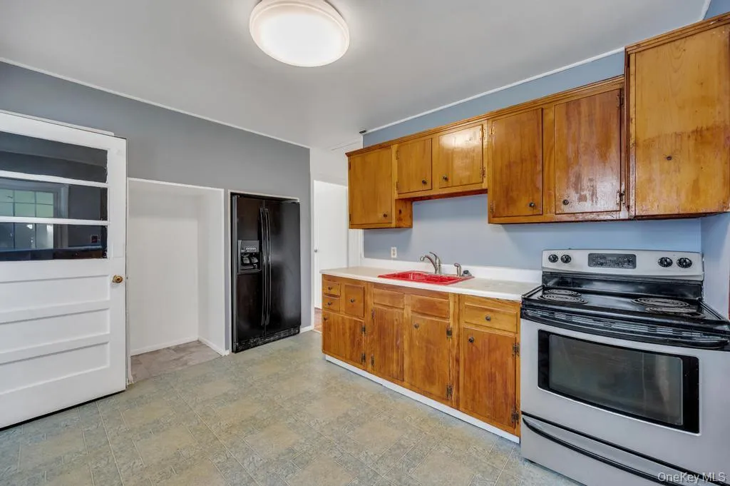 125 5th Street, Oyster Bay, NY, 4 Bedrooms Bedrooms, 6 Rooms Rooms,3 BathroomsBathrooms,Residential,For Rent,5th,0,1004999 125 5th Street, Oyster Bay, NY, 4 Bedrooms Bedrooms, 6 Rooms Rooms,3 BathroomsBathrooms,Residential,For Rent,5th,0,1004999