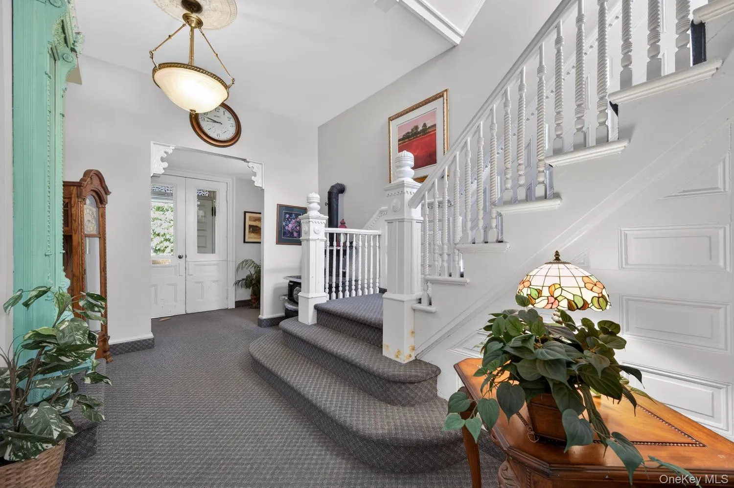 117 Fire Island Ave., grand entrance hall 117 Fire Island Ave., grand entrance hall