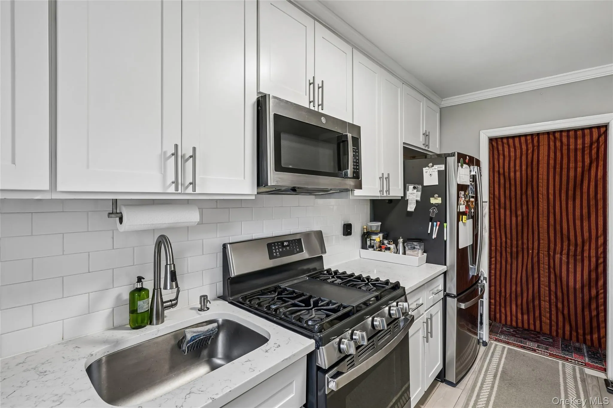 76-10 34th Avenue, New York, NY, 1 Bedroom Bedrooms, 3 Rooms Rooms,1 BathroomBathrooms,Residential,For Rent,34th,0,KEY1005003 76-10 34th Avenue, New York, NY, 1 Bedroom Bedrooms, 3 Rooms Rooms,1 BathroomBathrooms,Residential,For Rent,34th,0,KEY1005003