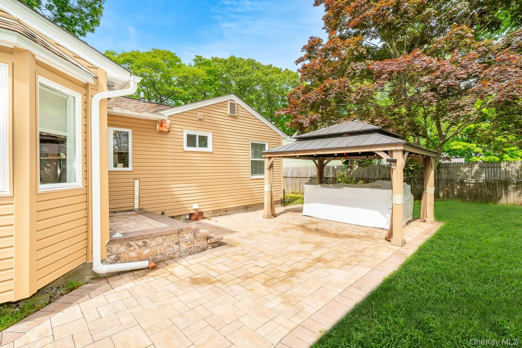 20 Amherst Street, Islip, NY, 2 Bedrooms Bedrooms, 7 Rooms Rooms,2 BathroomsBathrooms,Residential,For Rent,Amherst,0,1005005 20 Amherst Street, Islip, NY, 2 Bedrooms Bedrooms, 7 Rooms Rooms,2 BathroomsBathrooms,Residential,For Rent,Amherst,0,1005005