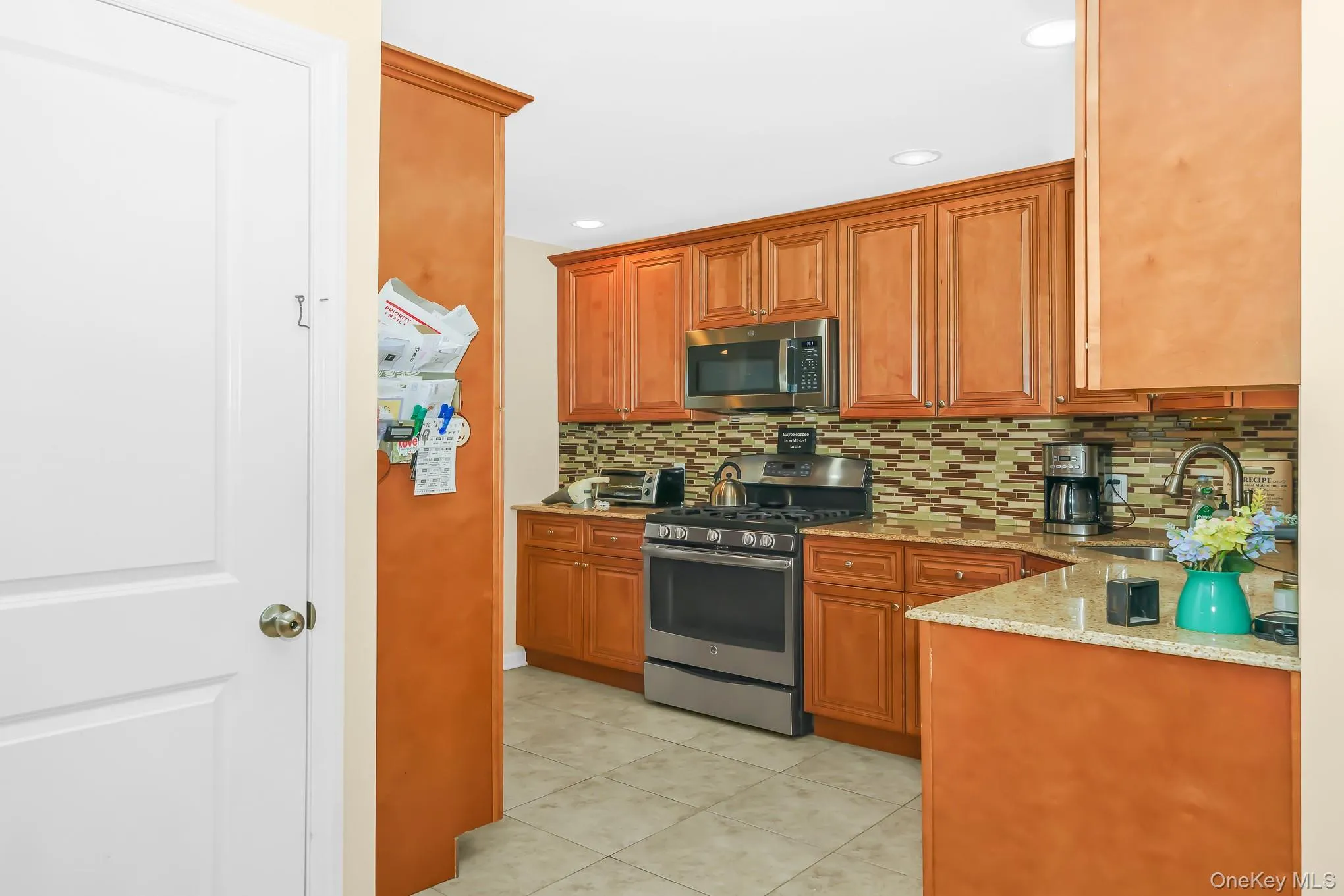 20 Amherst Street, Islip, NY, 2 Bedrooms Bedrooms, 7 Rooms Rooms,2 BathroomsBathrooms,Residential,For Rent,Amherst,0,1005005 20 Amherst Street, Islip, NY, 2 Bedrooms Bedrooms, 7 Rooms Rooms,2 BathroomsBathrooms,Residential,For Rent,Amherst,0,1005005
