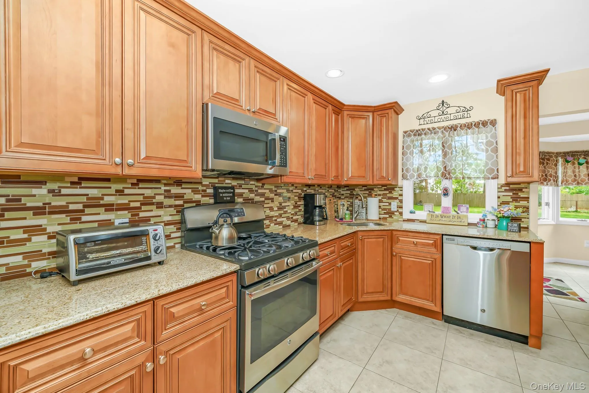20 Amherst Street, Islip, NY, 2 Bedrooms Bedrooms, 7 Rooms Rooms,2 BathroomsBathrooms,Residential,For Rent,Amherst,0,1005005 20 Amherst Street, Islip, NY, 2 Bedrooms Bedrooms, 7 Rooms Rooms,2 BathroomsBathrooms,Residential,For Rent,Amherst,0,1005005