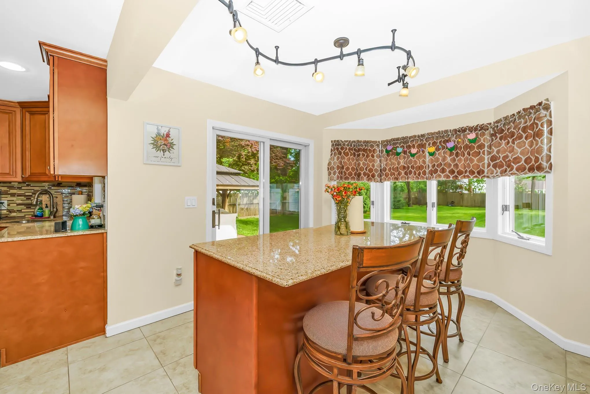 20 Amherst Street, Islip, NY, 2 Bedrooms Bedrooms, 7 Rooms Rooms,2 BathroomsBathrooms,Residential,For Rent,Amherst,0,1005005 20 Amherst Street, Islip, NY, 2 Bedrooms Bedrooms, 7 Rooms Rooms,2 BathroomsBathrooms,Residential,For Rent,Amherst,0,1005005