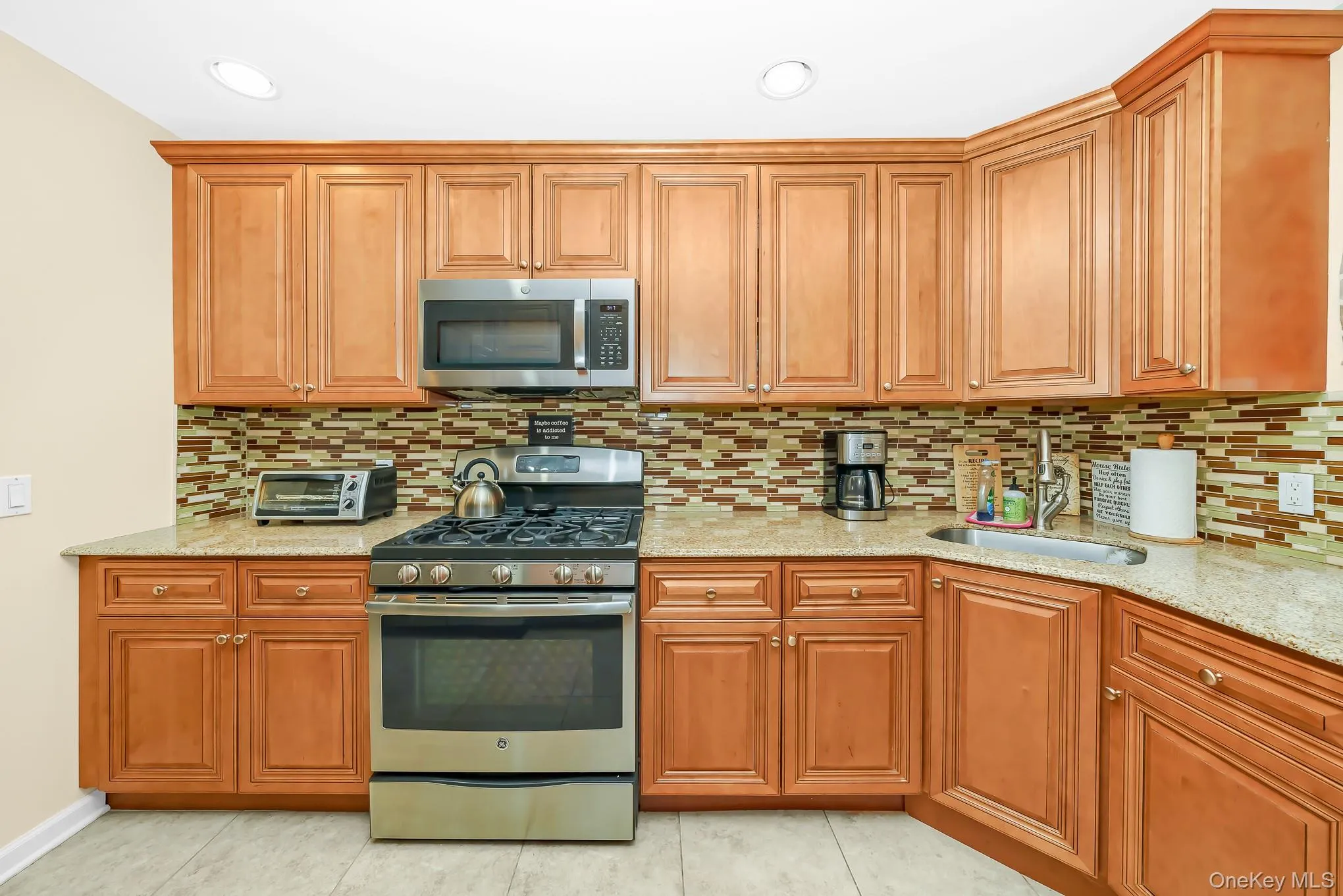 20 Amherst Street, Islip, NY, 2 Bedrooms Bedrooms, 7 Rooms Rooms,2 BathroomsBathrooms,Residential,For Rent,Amherst,0,1005005 20 Amherst Street, Islip, NY, 2 Bedrooms Bedrooms, 7 Rooms Rooms,2 BathroomsBathrooms,Residential,For Rent,Amherst,0,1005005