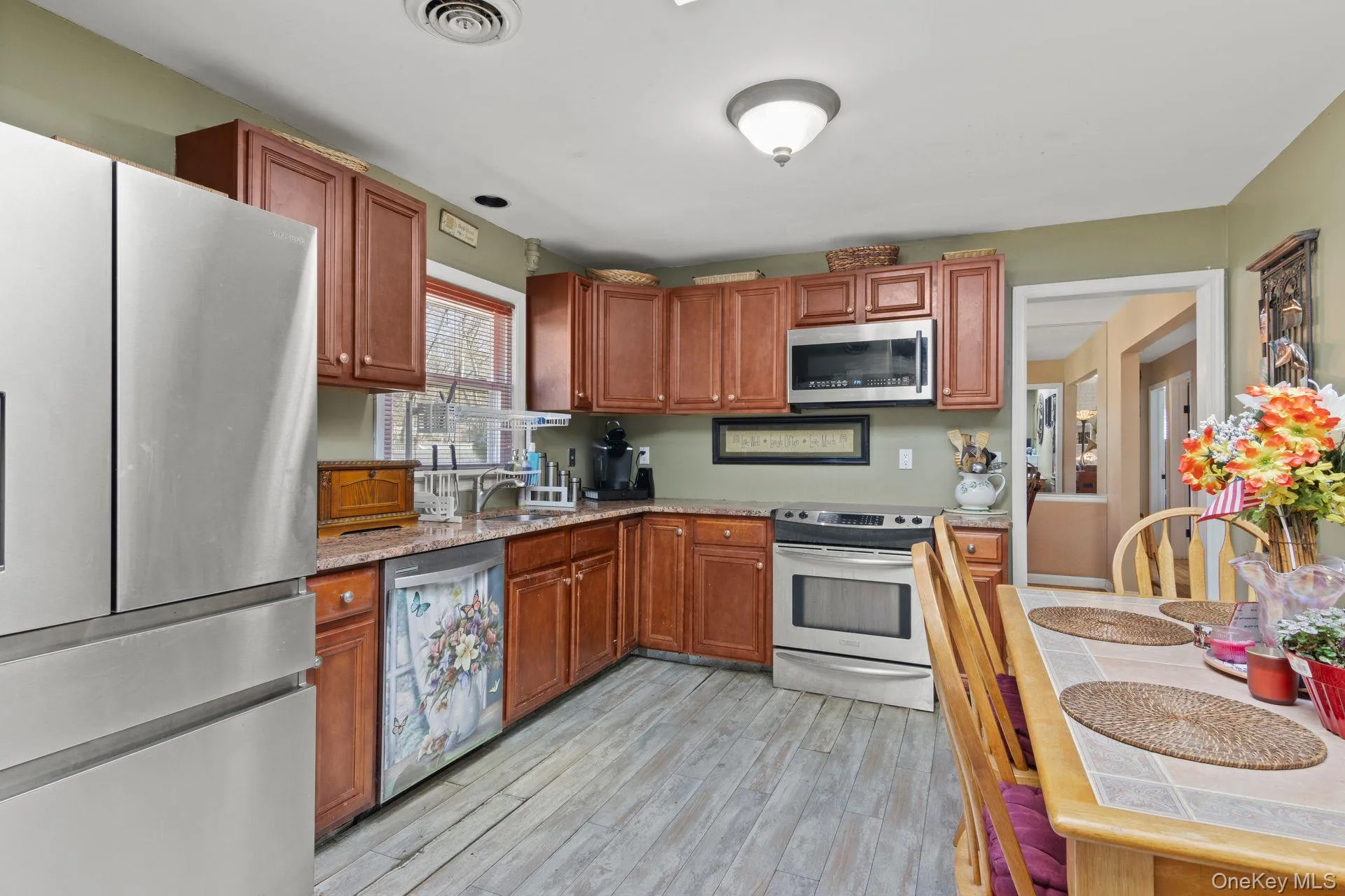 43 Harrison Avenue, Islip, NY, 4 Bedrooms Bedrooms, 7 Rooms Rooms,2 BathroomsBathrooms,Residential,For Rent,Harrison,0,1005008 43 Harrison Avenue, Islip, NY, 4 Bedrooms Bedrooms, 7 Rooms Rooms,2 BathroomsBathrooms,Residential,For Rent,Harrison,0,1005008