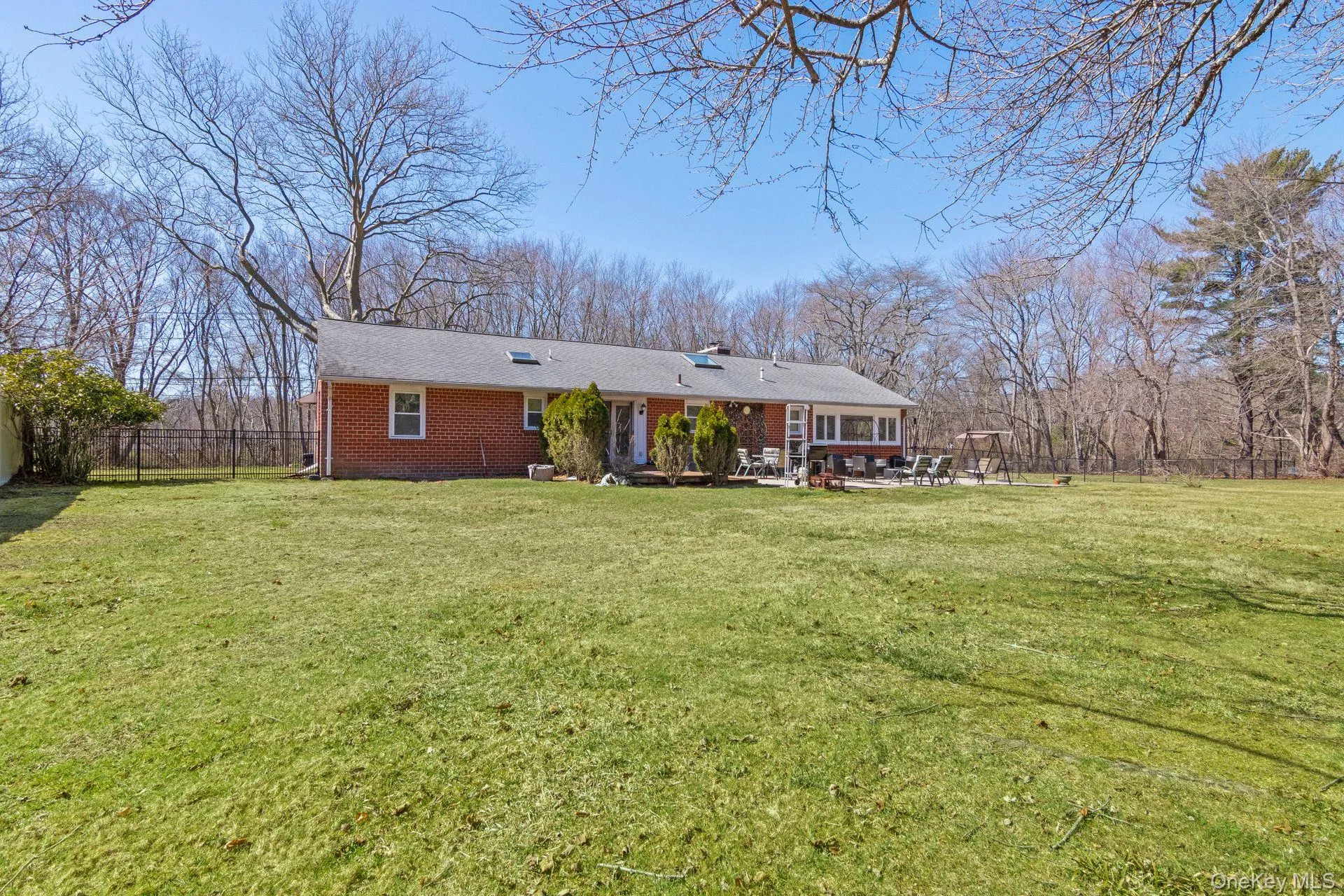 43 Harrison Avenue, Islip, NY, 4 Bedrooms Bedrooms, 7 Rooms Rooms,2 BathroomsBathrooms,Residential,For Rent,Harrison,0,1005008 43 Harrison Avenue, Islip, NY, 4 Bedrooms Bedrooms, 7 Rooms Rooms,2 BathroomsBathrooms,Residential,For Rent,Harrison,0,1005008