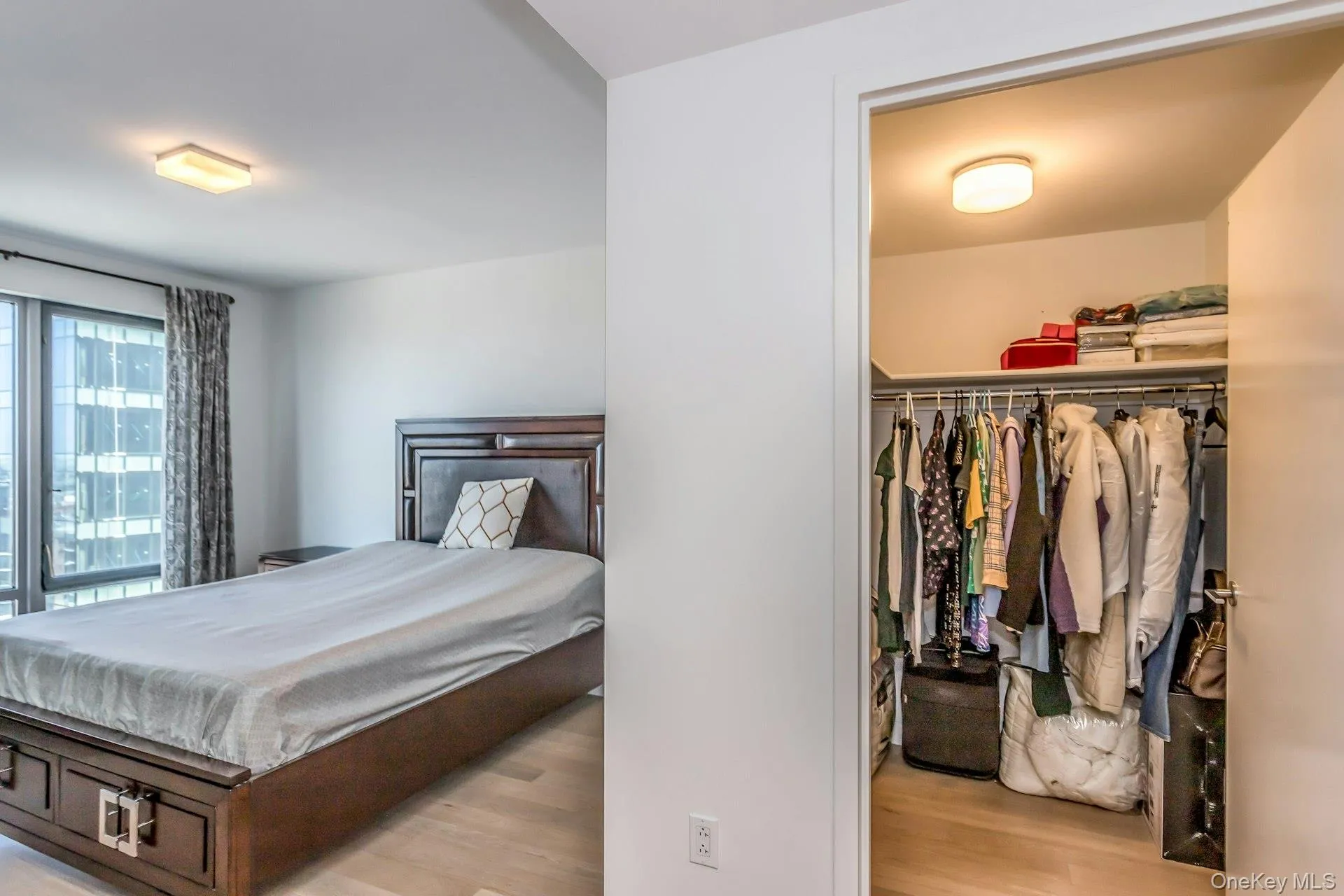 138-35 39th Avenue, New York, NY, 2 Bedrooms Bedrooms, 5 Rooms Rooms,2 BathroomsBathrooms,Residential,For Rent,39th,0,1005010 138-35 39th Avenue, New York, NY, 2 Bedrooms Bedrooms, 5 Rooms Rooms,2 BathroomsBathrooms,Residential,For Rent,39th,0,1005010