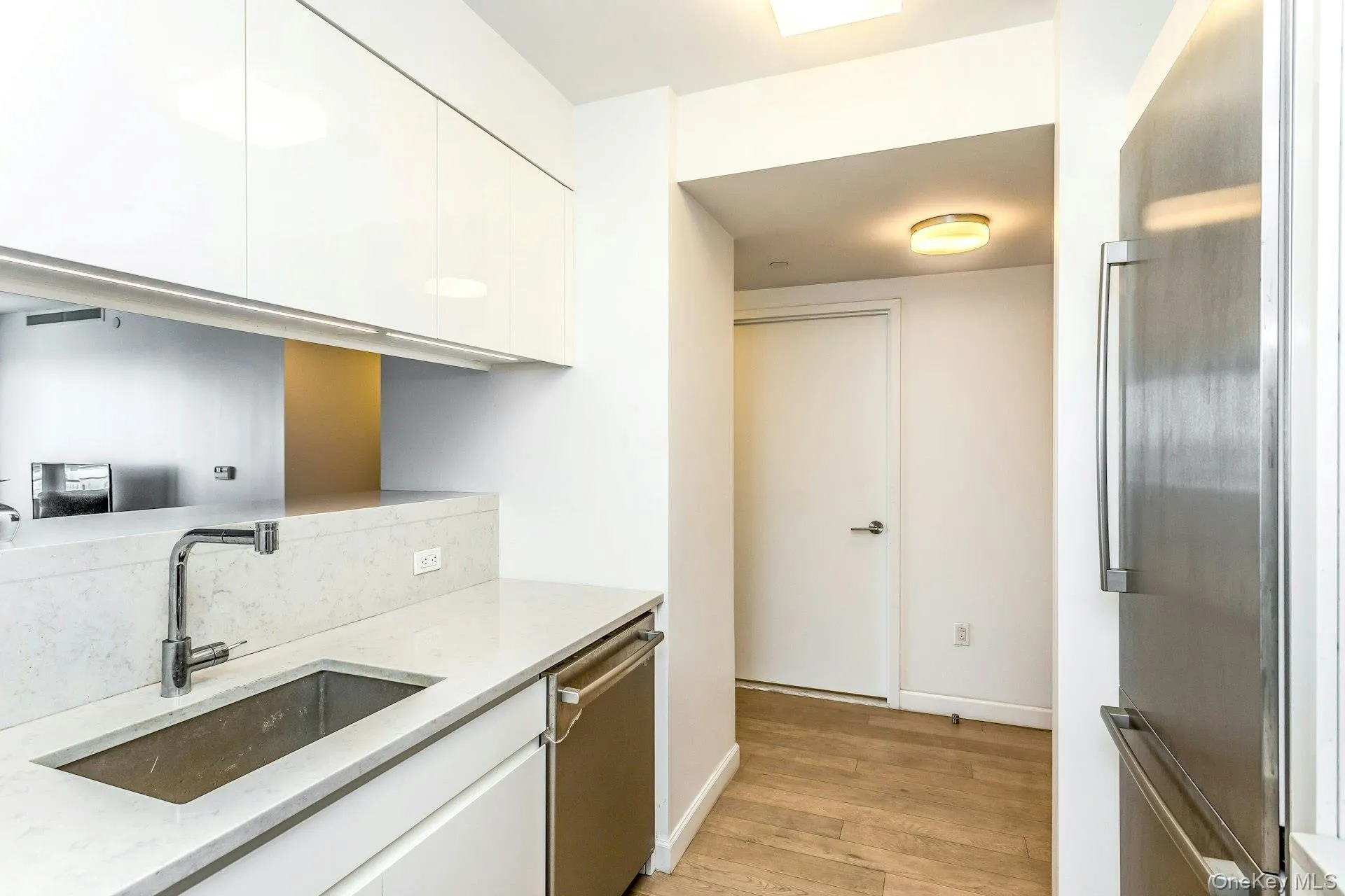 138-35 39th Avenue, New York, NY, 2 Bedrooms Bedrooms, 5 Rooms Rooms,2 BathroomsBathrooms,Residential,For Rent,39th,0,1005010 138-35 39th Avenue, New York, NY, 2 Bedrooms Bedrooms, 5 Rooms Rooms,2 BathroomsBathrooms,Residential,For Rent,39th,0,1005010