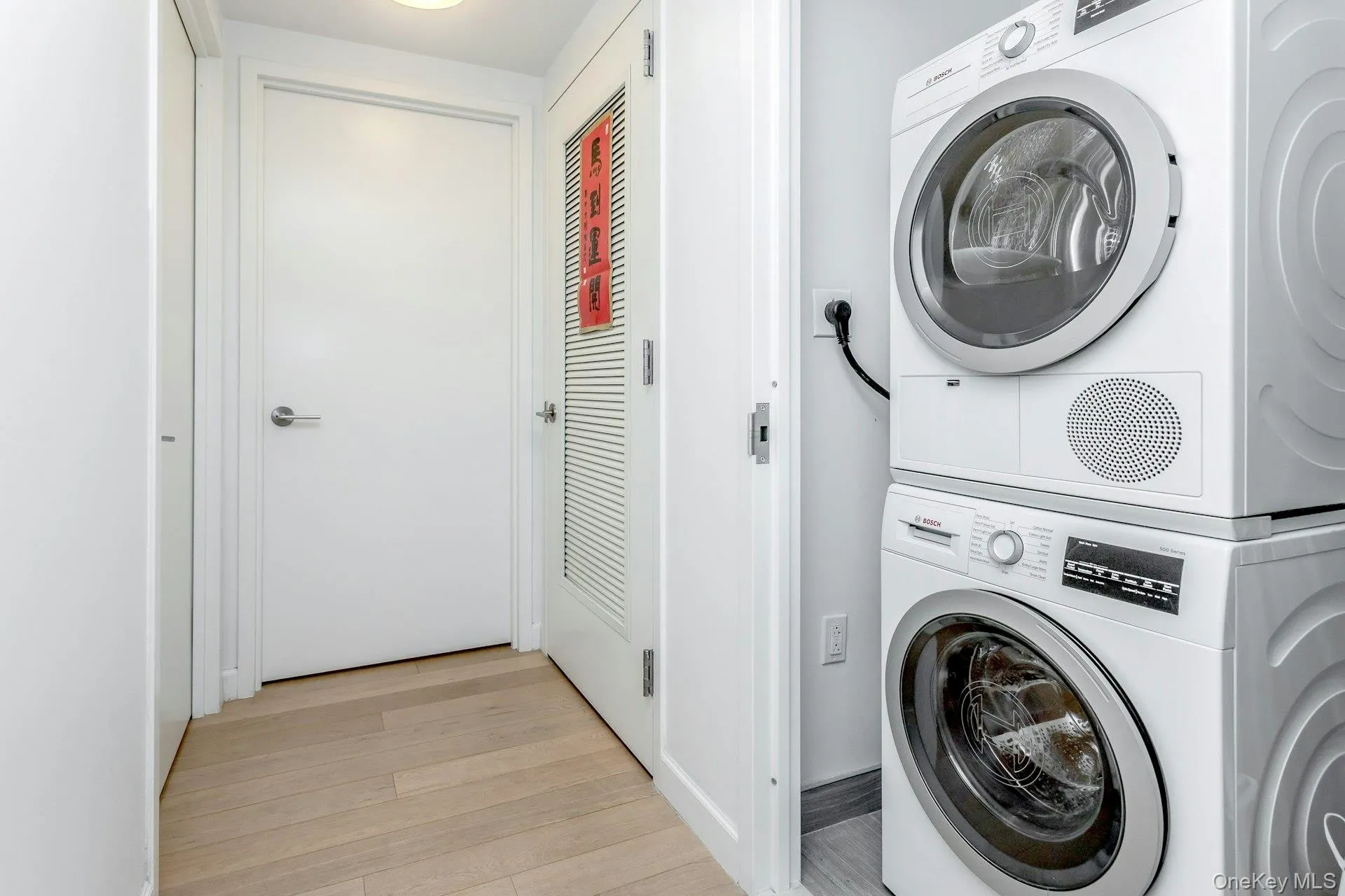 138-35 39th Avenue, New York, NY, 2 Bedrooms Bedrooms, 5 Rooms Rooms,2 BathroomsBathrooms,Residential,For Rent,39th,0,1005010 138-35 39th Avenue, New York, NY, 2 Bedrooms Bedrooms, 5 Rooms Rooms,2 BathroomsBathrooms,Residential,For Rent,39th,0,1005010
