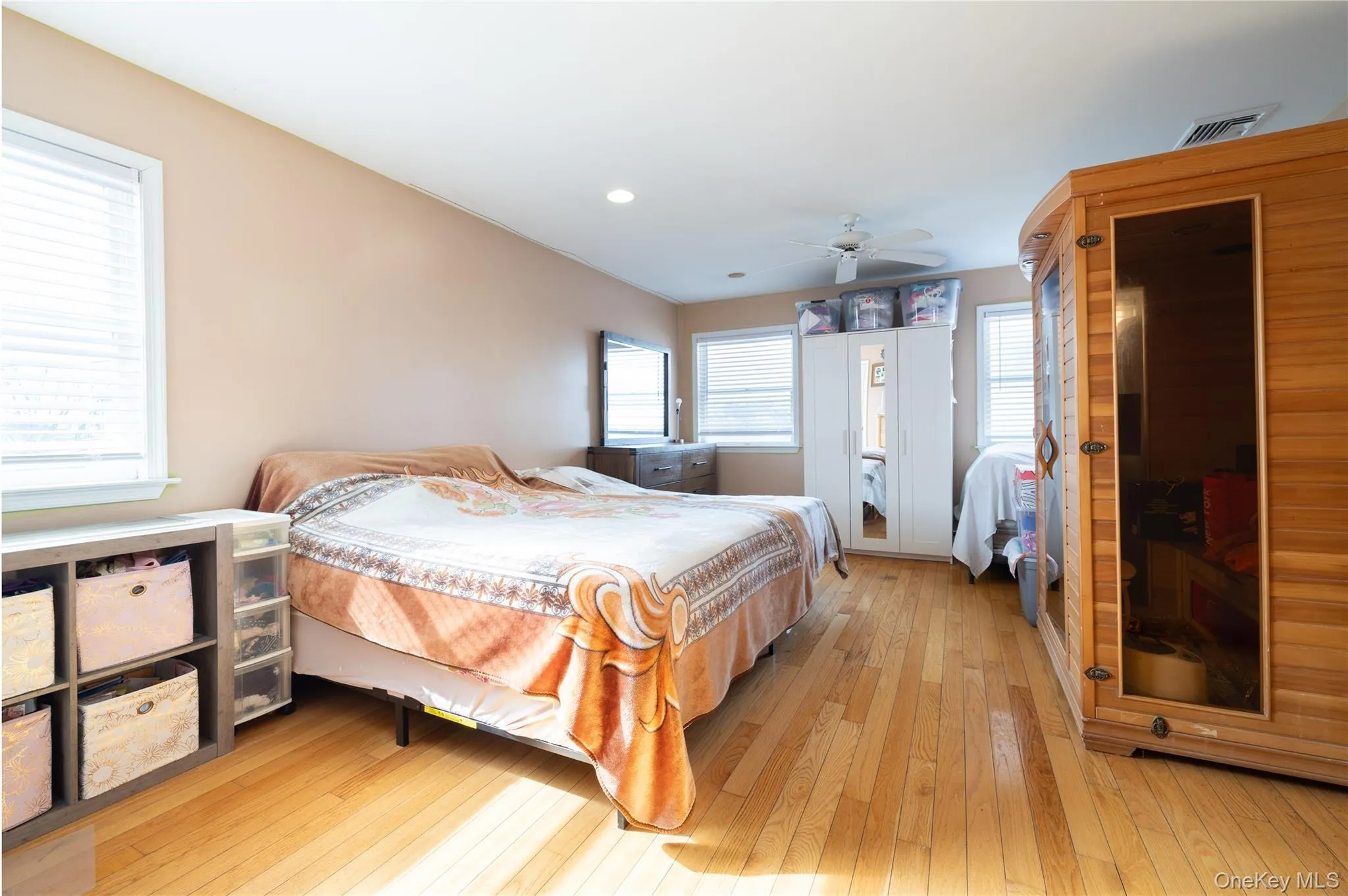 458 Pine Street, Long Beach, NY, 4 Bedrooms Bedrooms, 9 Rooms Rooms,2 BathroomsBathrooms,Residential,For Rent,Pine,0,1005013 458 Pine Street, Long Beach, NY, 4 Bedrooms Bedrooms, 9 Rooms Rooms,2 BathroomsBathrooms,Residential,For Rent,Pine,0,1005013