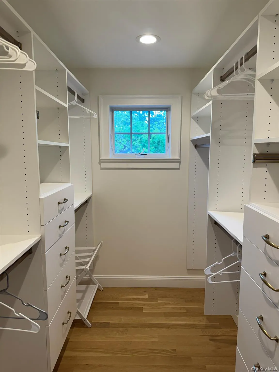 11 1st Street, Brookhaven, NY, 3 Bedrooms Bedrooms, 7 Rooms Rooms,3 BathroomsBathrooms,Residential Lease,For Rent,1st,0,1005014 11 1st Street, Brookhaven, NY, 3 Bedrooms Bedrooms, 7 Rooms Rooms,3 BathroomsBathrooms,Residential Lease,For Rent,1st,0,1005014