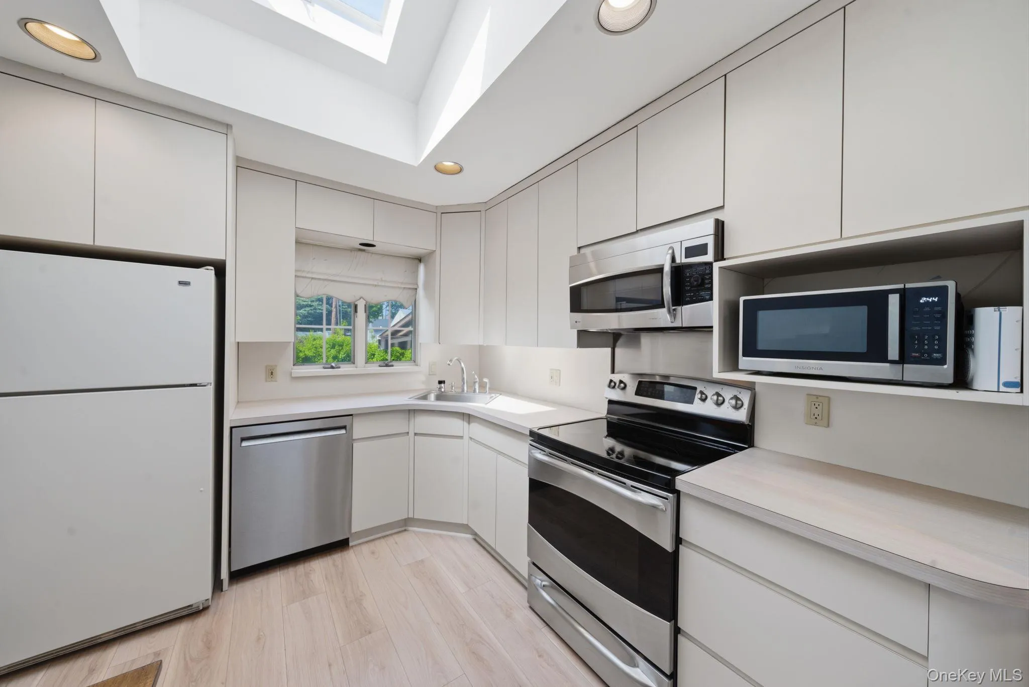 2637 Marin Lane, Hempstead, NY, 3 Bedrooms Bedrooms, 10 Rooms Rooms,2 BathroomsBathrooms,Residential,For Rent,Marin,0,1005022 2637 Marin Lane, Hempstead, NY, 3 Bedrooms Bedrooms, 10 Rooms Rooms,2 BathroomsBathrooms,Residential,For Rent,Marin,0,1005022