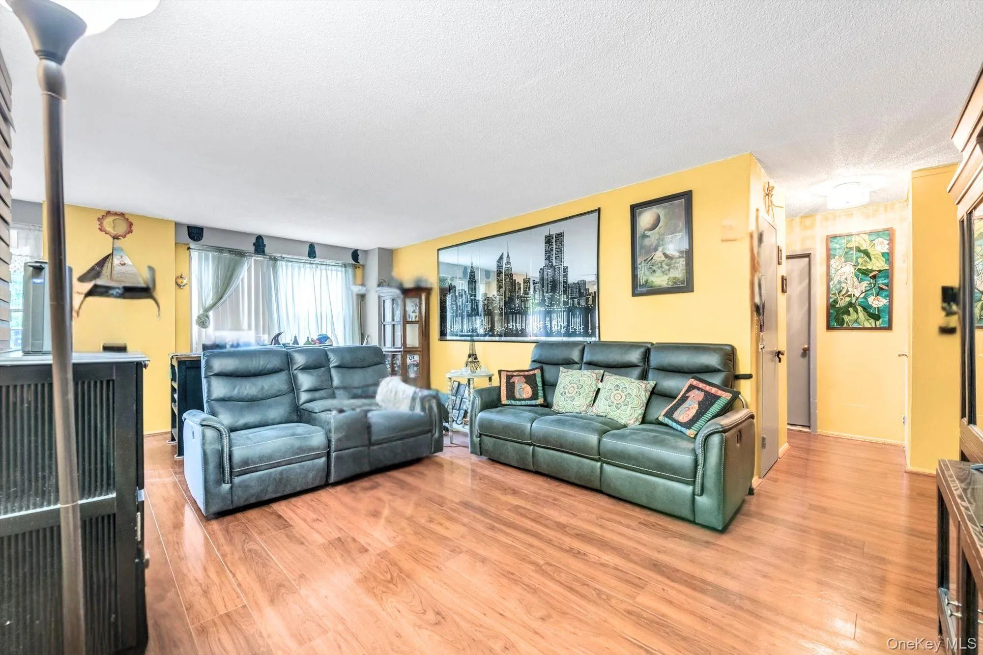 2550 Olinville Avenue, New York, NY, 1 Bedroom Bedrooms, 5 Rooms Rooms,1 BathroomBathrooms,Residential,For Rent,Olinville,0,1005027 2550 Olinville Avenue, New York, NY, 1 Bedroom Bedrooms, 5 Rooms Rooms,1 BathroomBathrooms,Residential,For Rent,Olinville,0,1005027