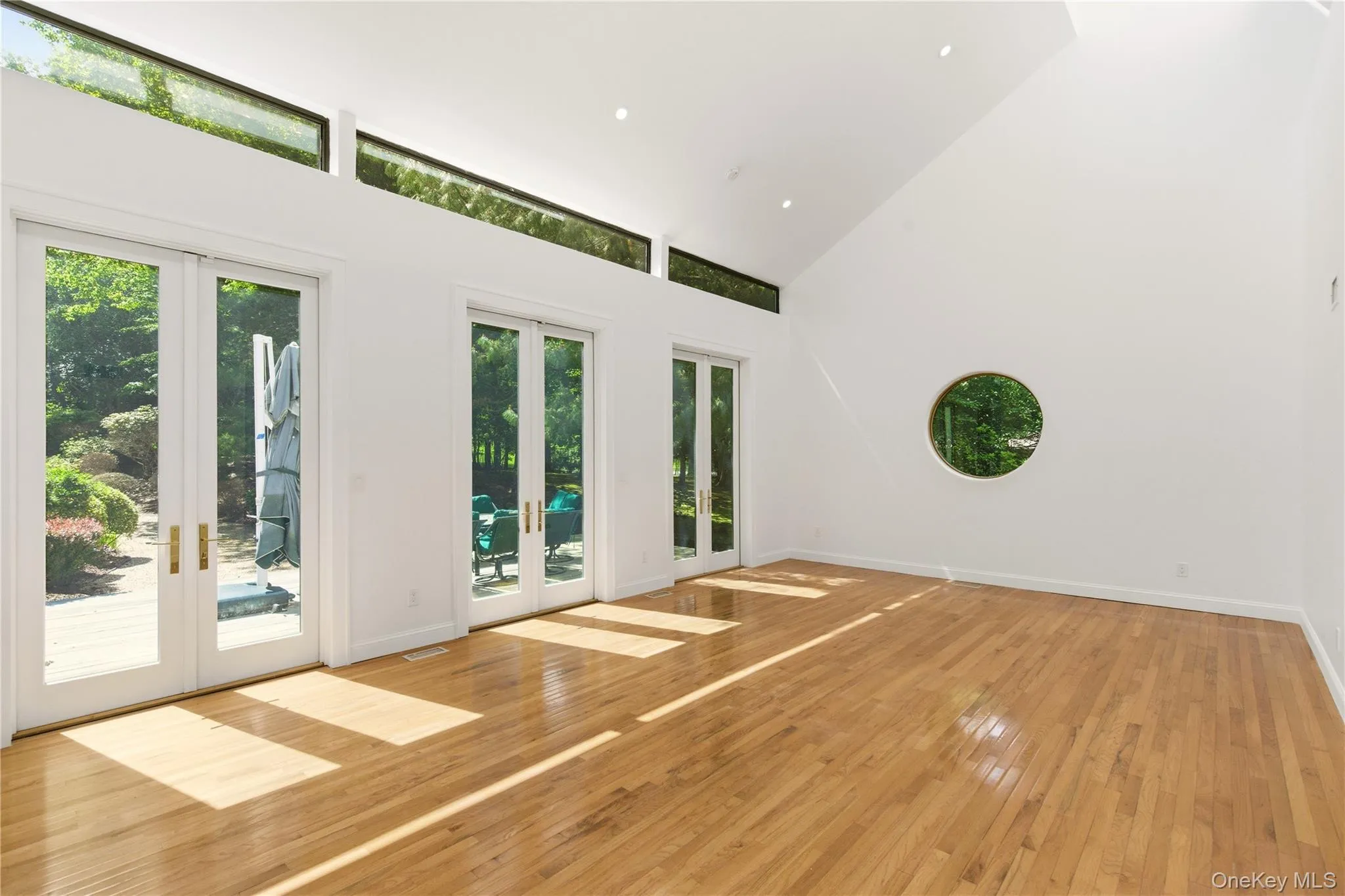 6 Deepwood Court, Oyster Bay, NY, 5 Bedrooms Bedrooms, 12 Rooms Rooms,4 BathroomsBathrooms,Residential,For Rent,Deepwood,0,KEY1005030 6 Deepwood Court, Oyster Bay, NY, 5 Bedrooms Bedrooms, 12 Rooms Rooms,4 BathroomsBathrooms,Residential,For Rent,Deepwood,0,KEY1005030