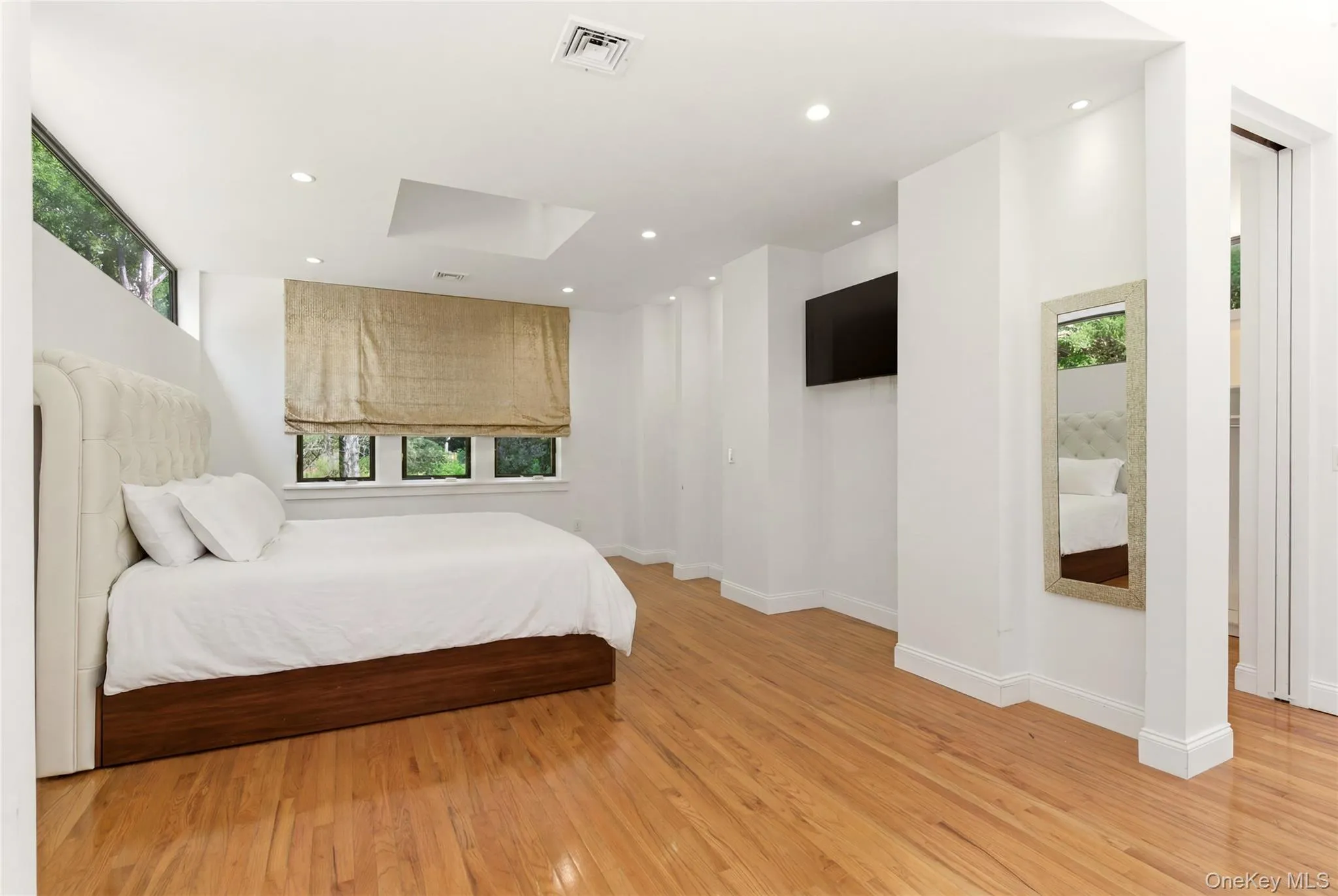 6 Deepwood Court, Oyster Bay, NY, 5 Bedrooms Bedrooms, 12 Rooms Rooms,4 BathroomsBathrooms,Residential,For Rent,Deepwood,0,1005030 6 Deepwood Court, Oyster Bay, NY, 5 Bedrooms Bedrooms, 12 Rooms Rooms,4 BathroomsBathrooms,Residential,For Rent,Deepwood,0,1005030