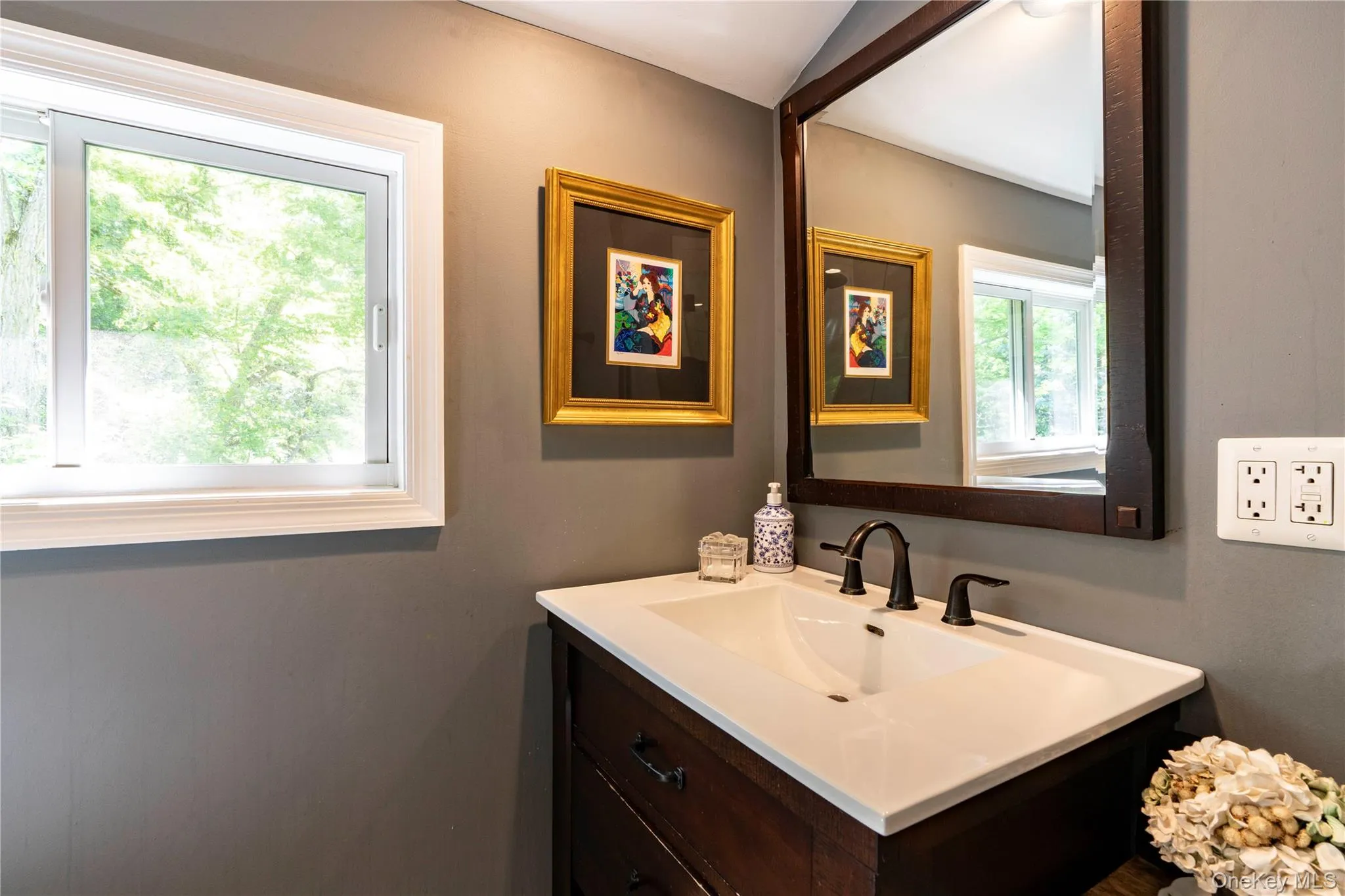 2nd Floor Renovated Full Bathroom Vanity 2nd Floor Renovated Full Bathroom Vanity