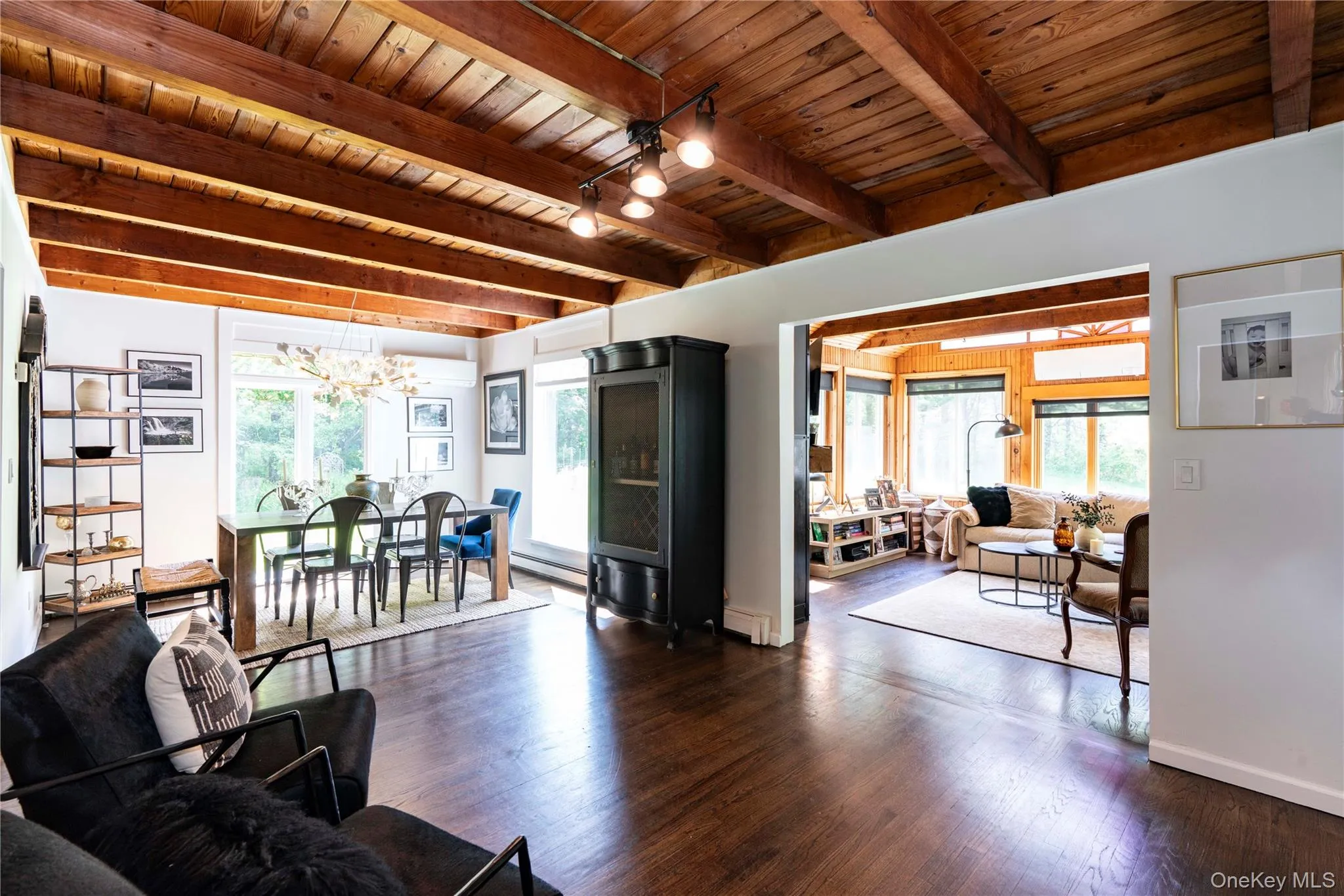 Open Floor Plan from Living Room to Family Room Open Floor Plan from Living Room to Family Room