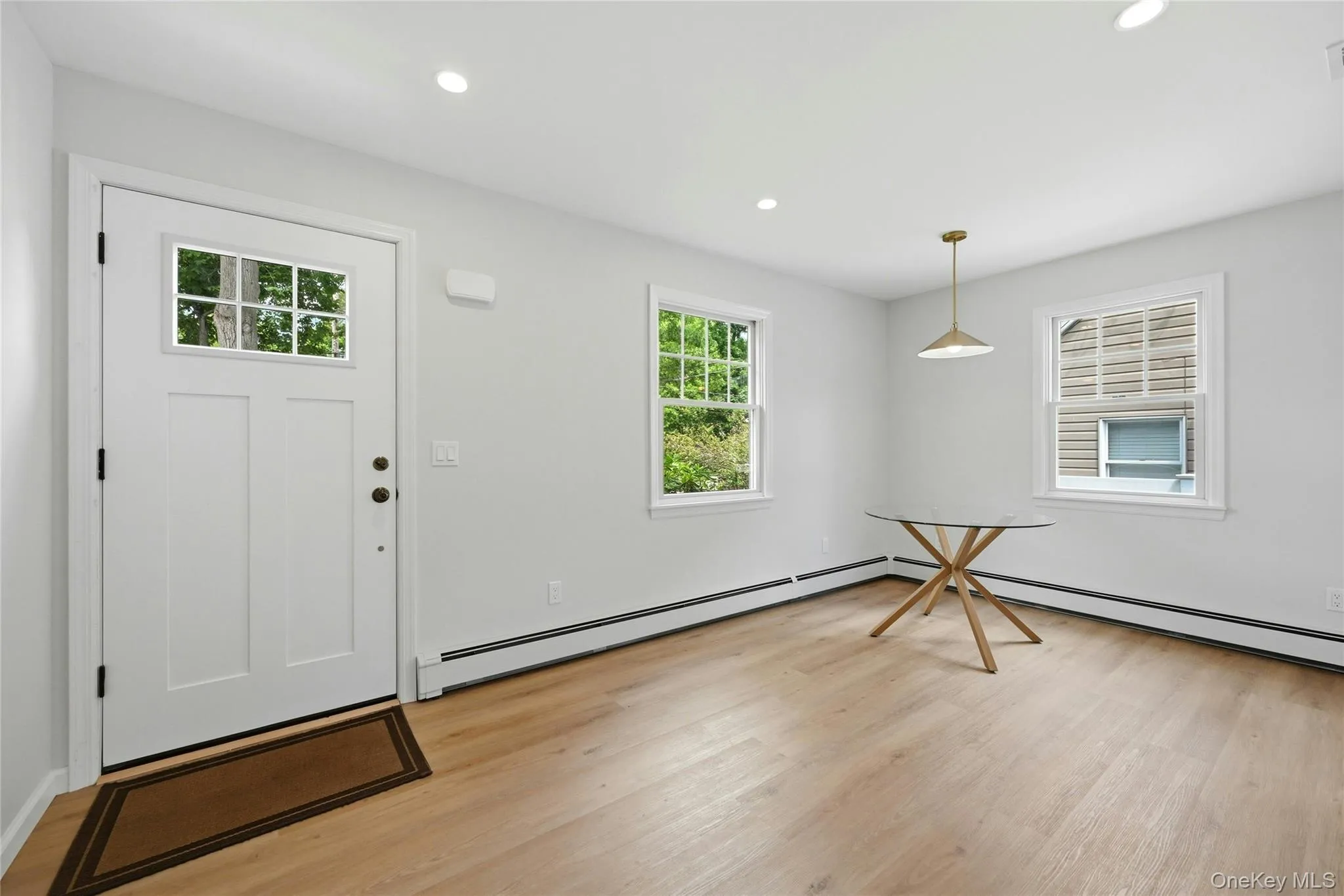 192 Iceland Drive, Huntington, NY, 2 Bedrooms Bedrooms, 5 Rooms Rooms,1 BathroomBathrooms,Residential,For Rent,Iceland,0,1005032 192 Iceland Drive, Huntington, NY, 2 Bedrooms Bedrooms, 5 Rooms Rooms,1 BathroomBathrooms,Residential,For Rent,Iceland,0,1005032