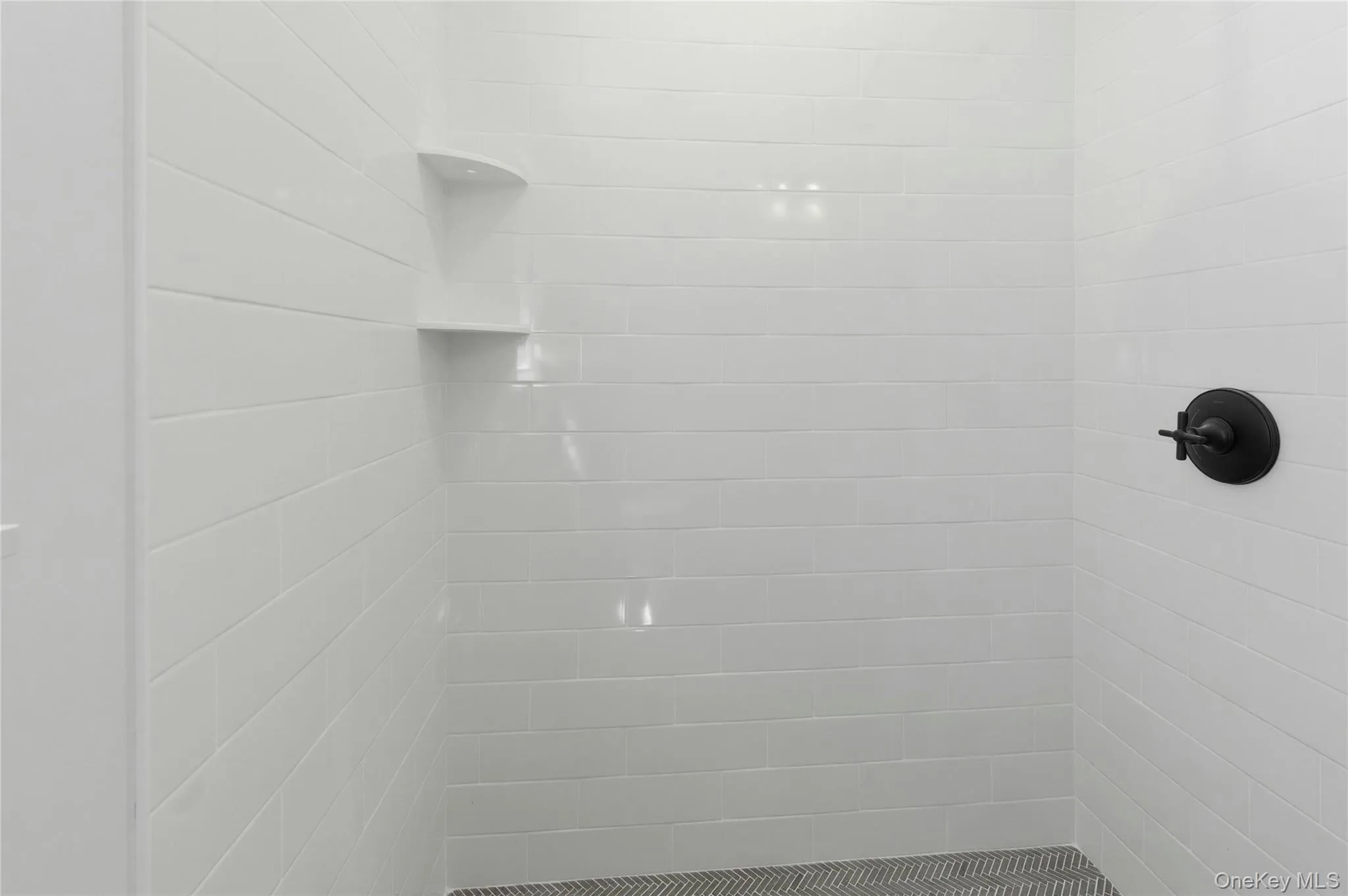 192 Iceland Drive, Huntington, NY, 2 Bedrooms Bedrooms, 5 Rooms Rooms,1 BathroomBathrooms,Residential,For Rent,Iceland,0,1005032 192 Iceland Drive, Huntington, NY, 2 Bedrooms Bedrooms, 5 Rooms Rooms,1 BathroomBathrooms,Residential,For Rent,Iceland,0,1005032