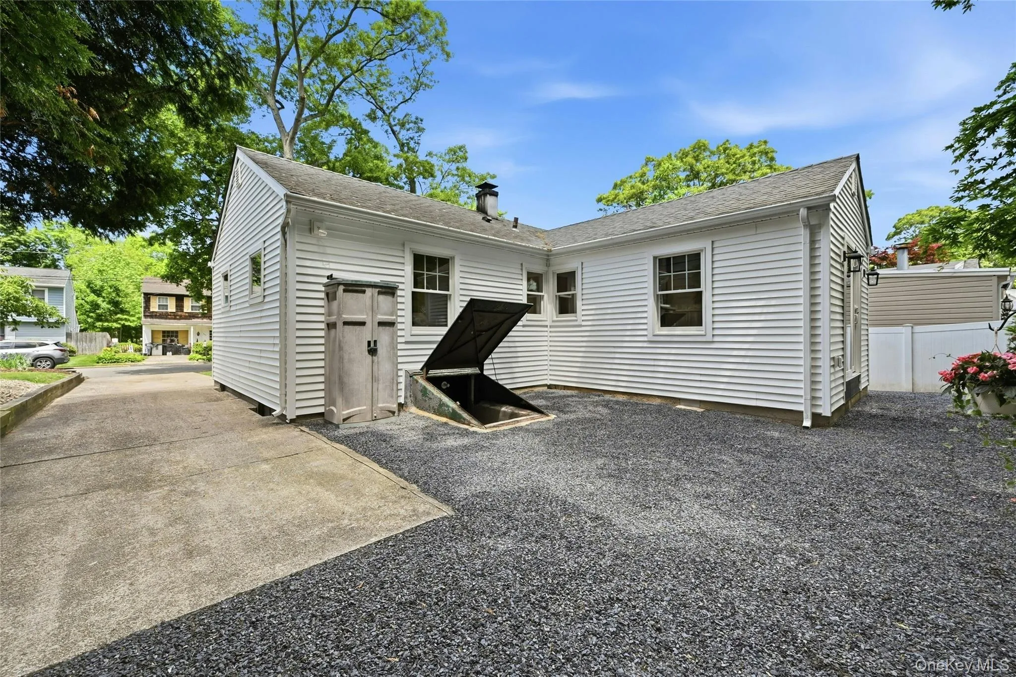192 Iceland Drive, Huntington, NY, 2 Bedrooms Bedrooms, 5 Rooms Rooms,1 BathroomBathrooms,Residential,For Rent,Iceland,0,1005032 192 Iceland Drive, Huntington, NY, 2 Bedrooms Bedrooms, 5 Rooms Rooms,1 BathroomBathrooms,Residential,For Rent,Iceland,0,1005032