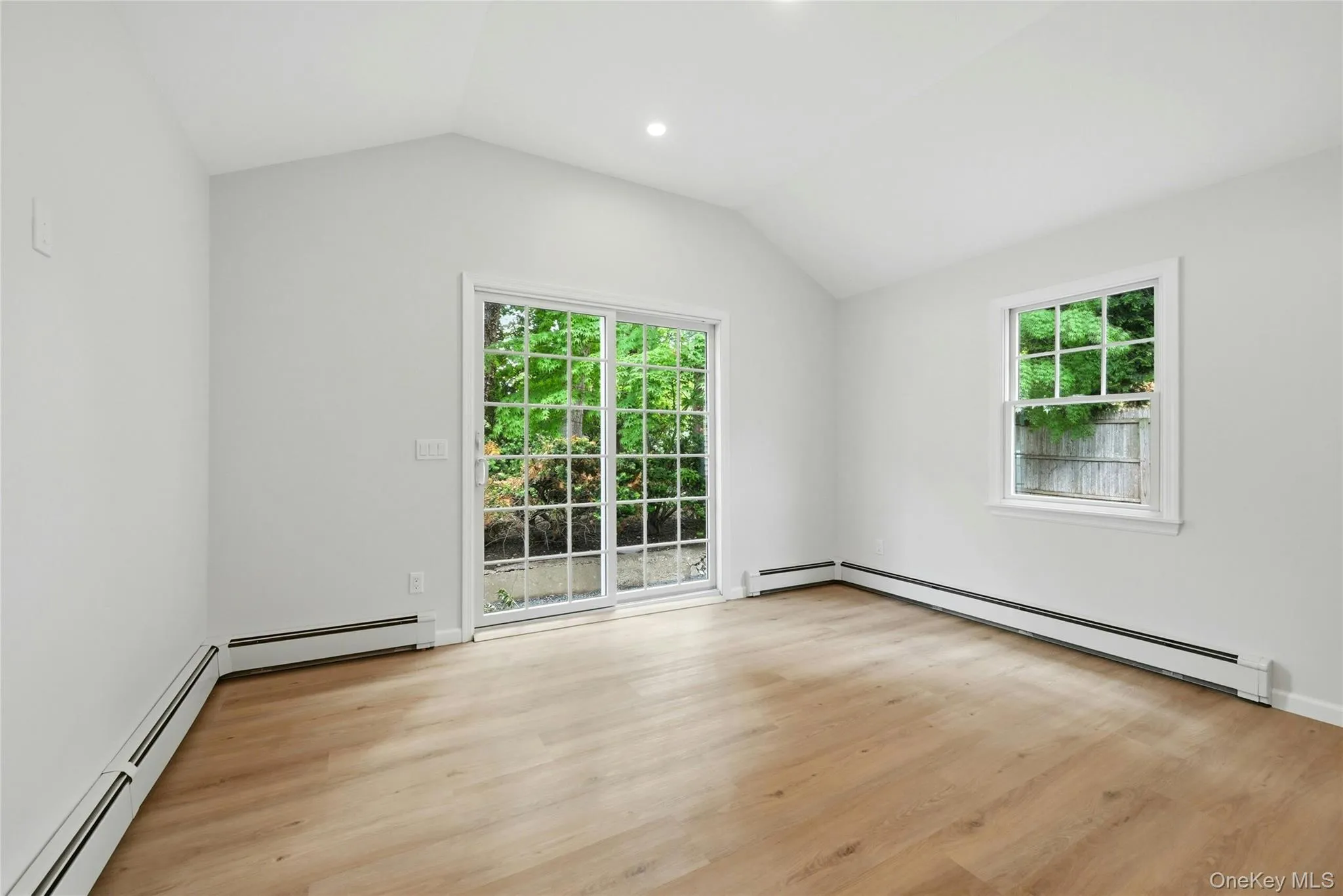 192 Iceland Drive, Huntington, NY, 2 Bedrooms Bedrooms, 5 Rooms Rooms,1 BathroomBathrooms,Residential,For Rent,Iceland,0,1005032 192 Iceland Drive, Huntington, NY, 2 Bedrooms Bedrooms, 5 Rooms Rooms,1 BathroomBathrooms,Residential,For Rent,Iceland,0,1005032