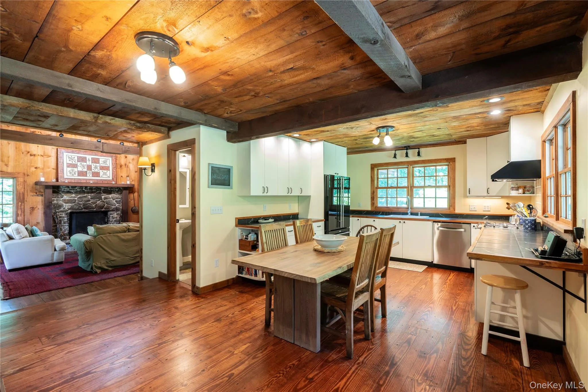 Dining & Kitchen Lead to the Spacious Living Room/Great Room Dining & Kitchen Lead to the Spacious Living Room/Great Room