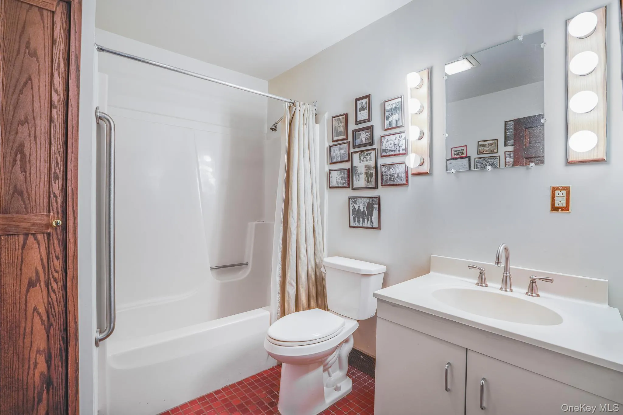 8 Kingwood Park, Poughkeepsie (town), NY, 3 Bedrooms Bedrooms, 9 Rooms Rooms,2 BathroomsBathrooms,Residential,For Rent,Kingwood,0,1005034 8 Kingwood Park, Poughkeepsie (town), NY, 3 Bedrooms Bedrooms, 9 Rooms Rooms,2 BathroomsBathrooms,Residential,For Rent,Kingwood,0,1005034