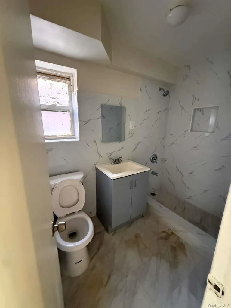Bathroom Bathroom