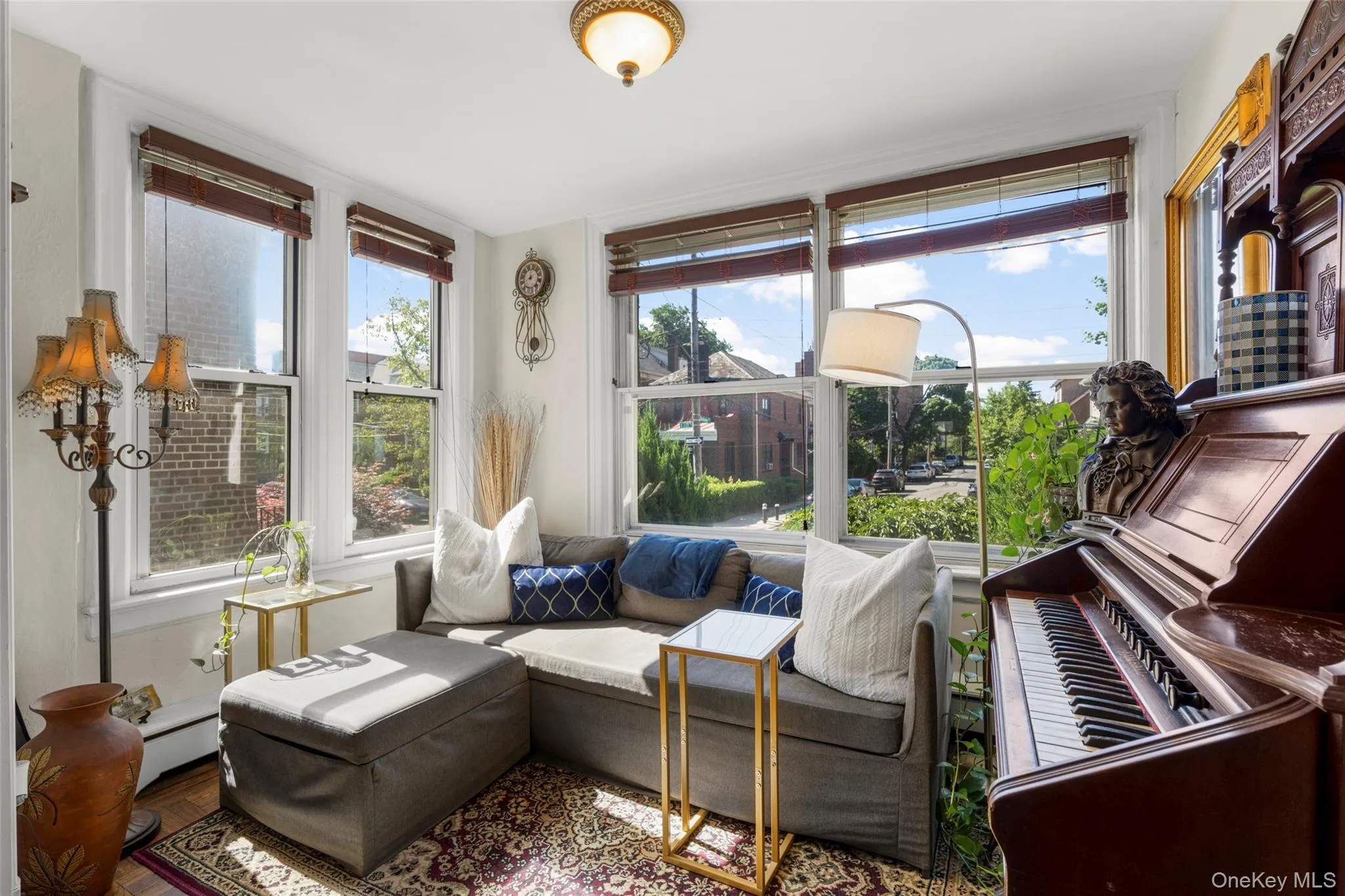 15 235th Street, New York, NY, 5 Bedrooms Bedrooms, 9 Rooms Rooms,2 BathroomsBathrooms,Residential,For Rent,235th,0,1005046 15 235th Street, New York, NY, 5 Bedrooms Bedrooms, 9 Rooms Rooms,2 BathroomsBathrooms,Residential,For Rent,235th,0,1005046