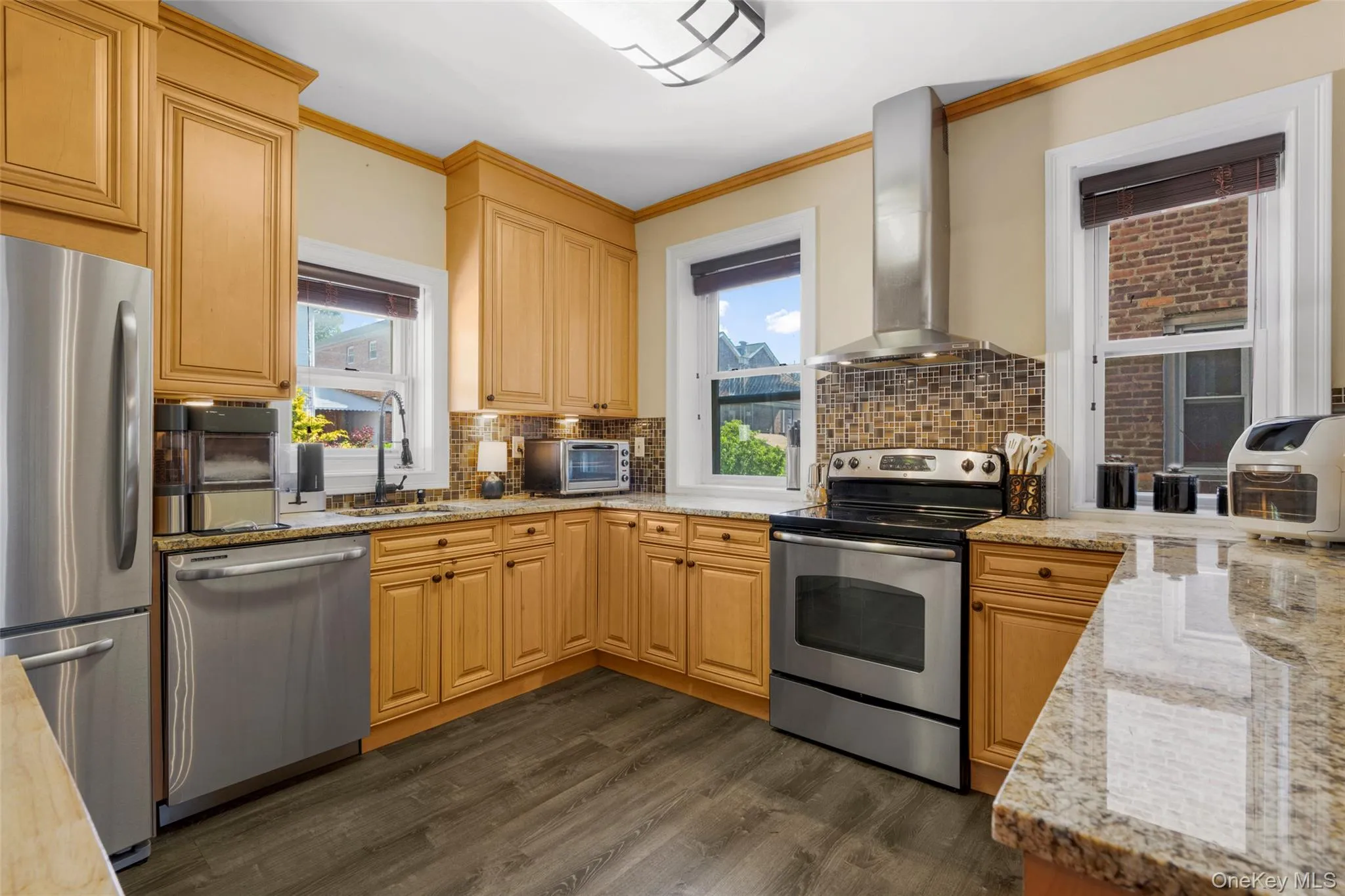 15 235th Street, New York, NY, 5 Bedrooms Bedrooms, 9 Rooms Rooms,2 BathroomsBathrooms,Residential,For Rent,235th,0,1005046 15 235th Street, New York, NY, 5 Bedrooms Bedrooms, 9 Rooms Rooms,2 BathroomsBathrooms,Residential,For Rent,235th,0,1005046