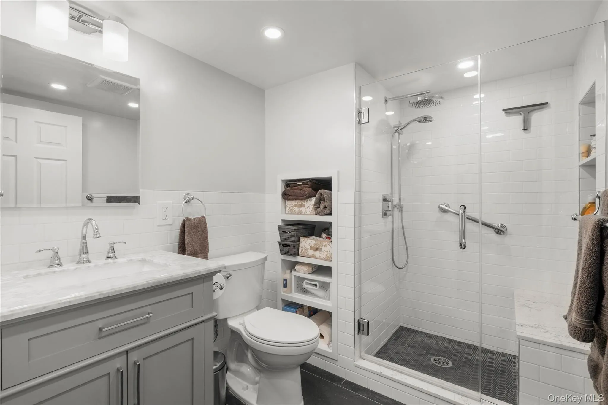15 235th Street, New York, NY, 5 Bedrooms Bedrooms, 9 Rooms Rooms,2 BathroomsBathrooms,Residential,For Rent,235th,0,1005046 15 235th Street, New York, NY, 5 Bedrooms Bedrooms, 9 Rooms Rooms,2 BathroomsBathrooms,Residential,For Rent,235th,0,1005046