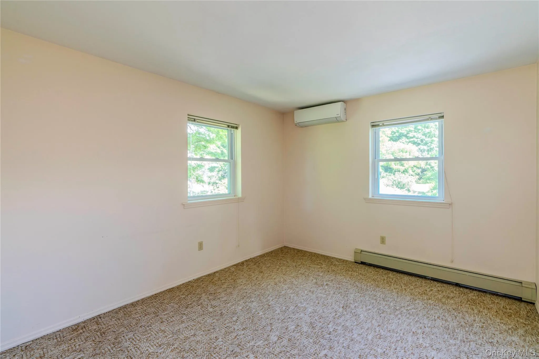 3rd Bedroom with Closet & Wall to Wall Carpeting 3rd Bedroom with Closet & Wall to Wall Carpeting