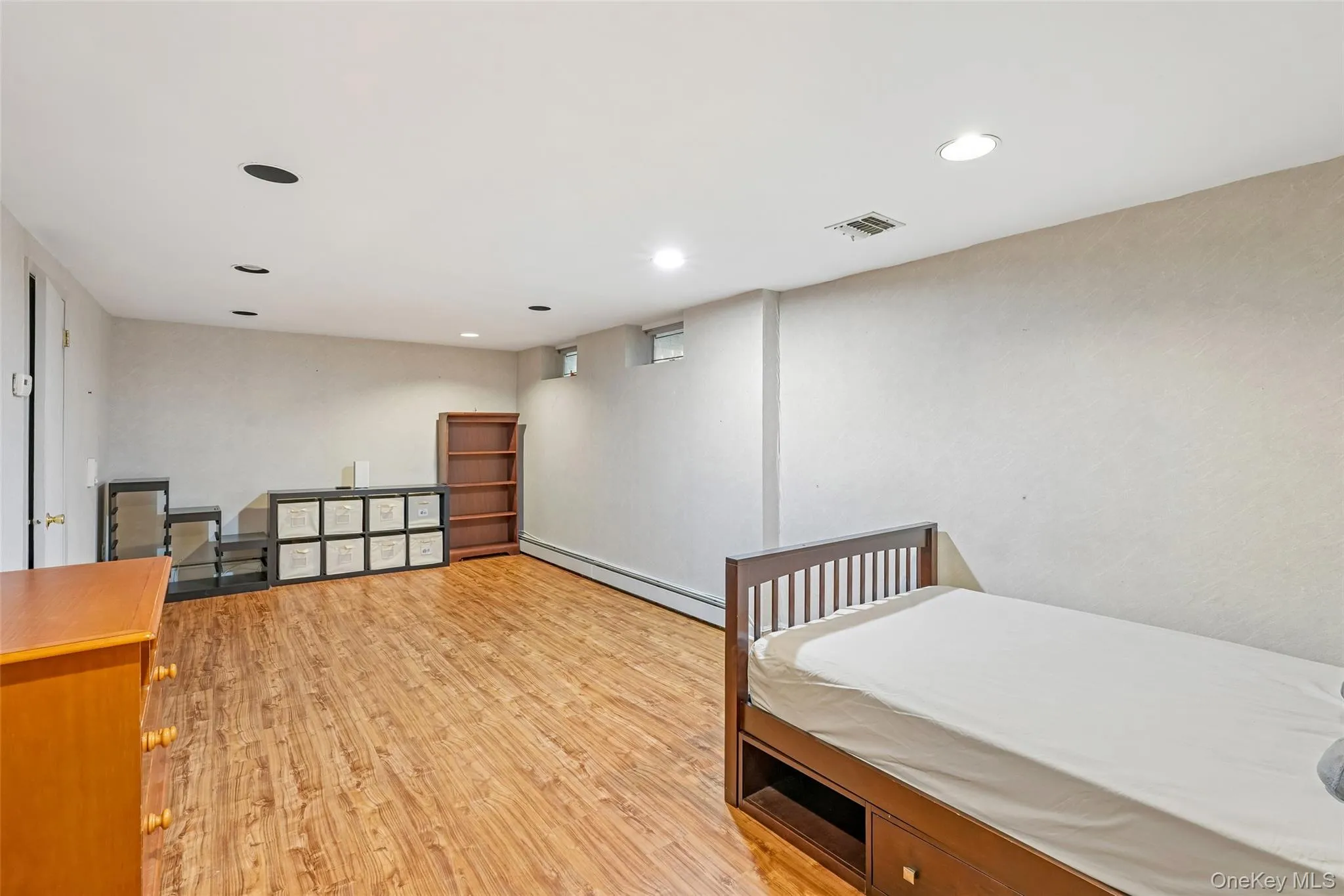 19 Cranford Road, Clarkstown, NY, 3 Bedrooms Bedrooms, 10 Rooms Rooms,4 BathroomsBathrooms,Residential,For Rent,Cranford,0,1005052 19 Cranford Road, Clarkstown, NY, 3 Bedrooms Bedrooms, 10 Rooms Rooms,4 BathroomsBathrooms,Residential,For Rent,Cranford,0,1005052
