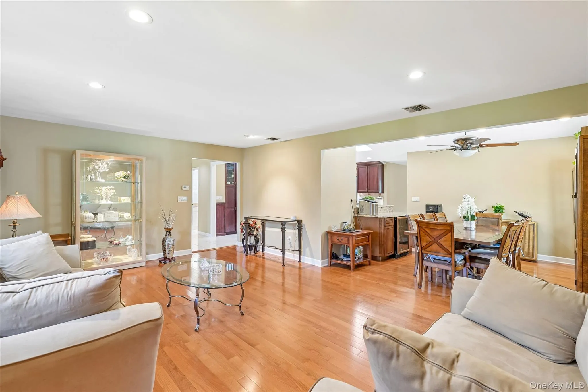 19 Cranford Road, Clarkstown, NY, 3 Bedrooms Bedrooms, 10 Rooms Rooms,4 BathroomsBathrooms,Residential,For Rent,Cranford,0,1005052 19 Cranford Road, Clarkstown, NY, 3 Bedrooms Bedrooms, 10 Rooms Rooms,4 BathroomsBathrooms,Residential,For Rent,Cranford,0,1005052