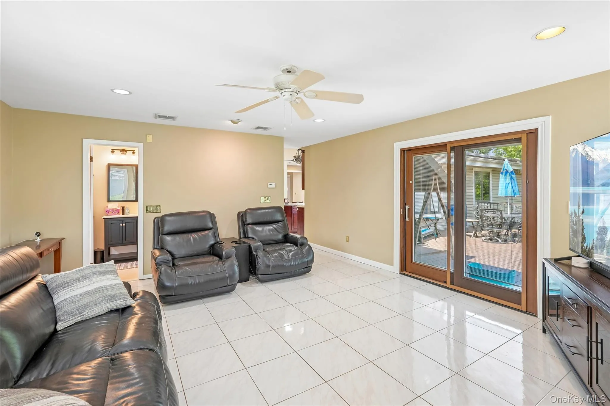 19 Cranford Road, Clarkstown, NY, 3 Bedrooms Bedrooms, 10 Rooms Rooms,4 BathroomsBathrooms,Residential,For Rent,Cranford,0,1005052 19 Cranford Road, Clarkstown, NY, 3 Bedrooms Bedrooms, 10 Rooms Rooms,4 BathroomsBathrooms,Residential,For Rent,Cranford,0,1005052