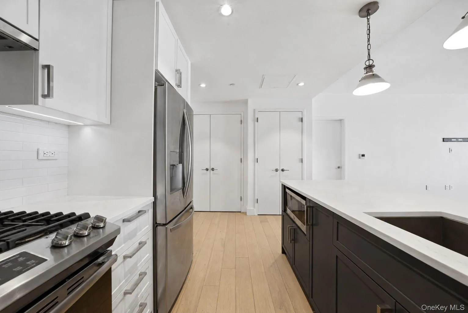 133 Beach Street, New York, NY, 2 Bedrooms Bedrooms, 6 Rooms Rooms,2 BathroomsBathrooms,Residential,For Rent,Beach,0,1005054 133 Beach Street, New York, NY, 2 Bedrooms Bedrooms, 6 Rooms Rooms,2 BathroomsBathrooms,Residential,For Rent,Beach,0,1005054