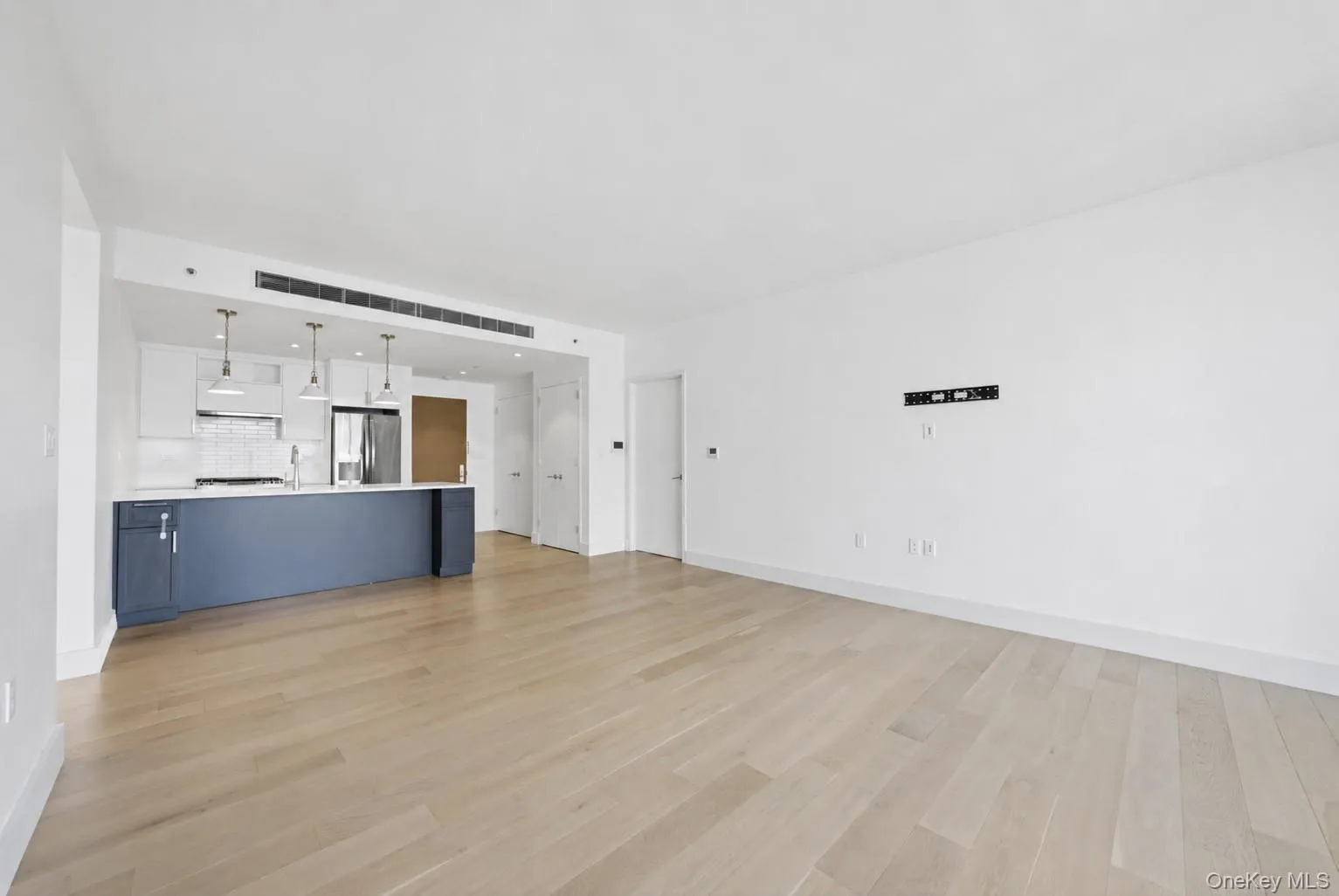 133 Beach Street, New York, NY, 2 Bedrooms Bedrooms, 6 Rooms Rooms,2 BathroomsBathrooms,Residential,For Rent,Beach,0,1005054 133 Beach Street, New York, NY, 2 Bedrooms Bedrooms, 6 Rooms Rooms,2 BathroomsBathrooms,Residential,For Rent,Beach,0,1005054