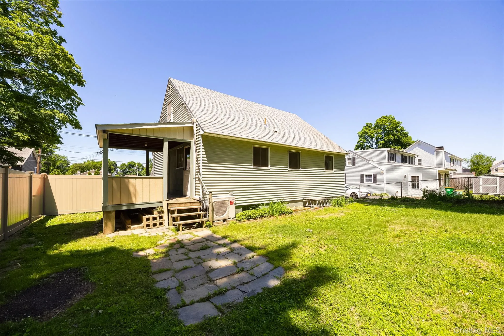 22 Howland Avenue, Beacon, NY, 4 Bedrooms Bedrooms, 7 Rooms Rooms,1 BathroomBathrooms,Residential,For Rent,Howland,0,1005055 22 Howland Avenue, Beacon, NY, 4 Bedrooms Bedrooms, 7 Rooms Rooms,1 BathroomBathrooms,Residential,For Rent,Howland,0,1005055