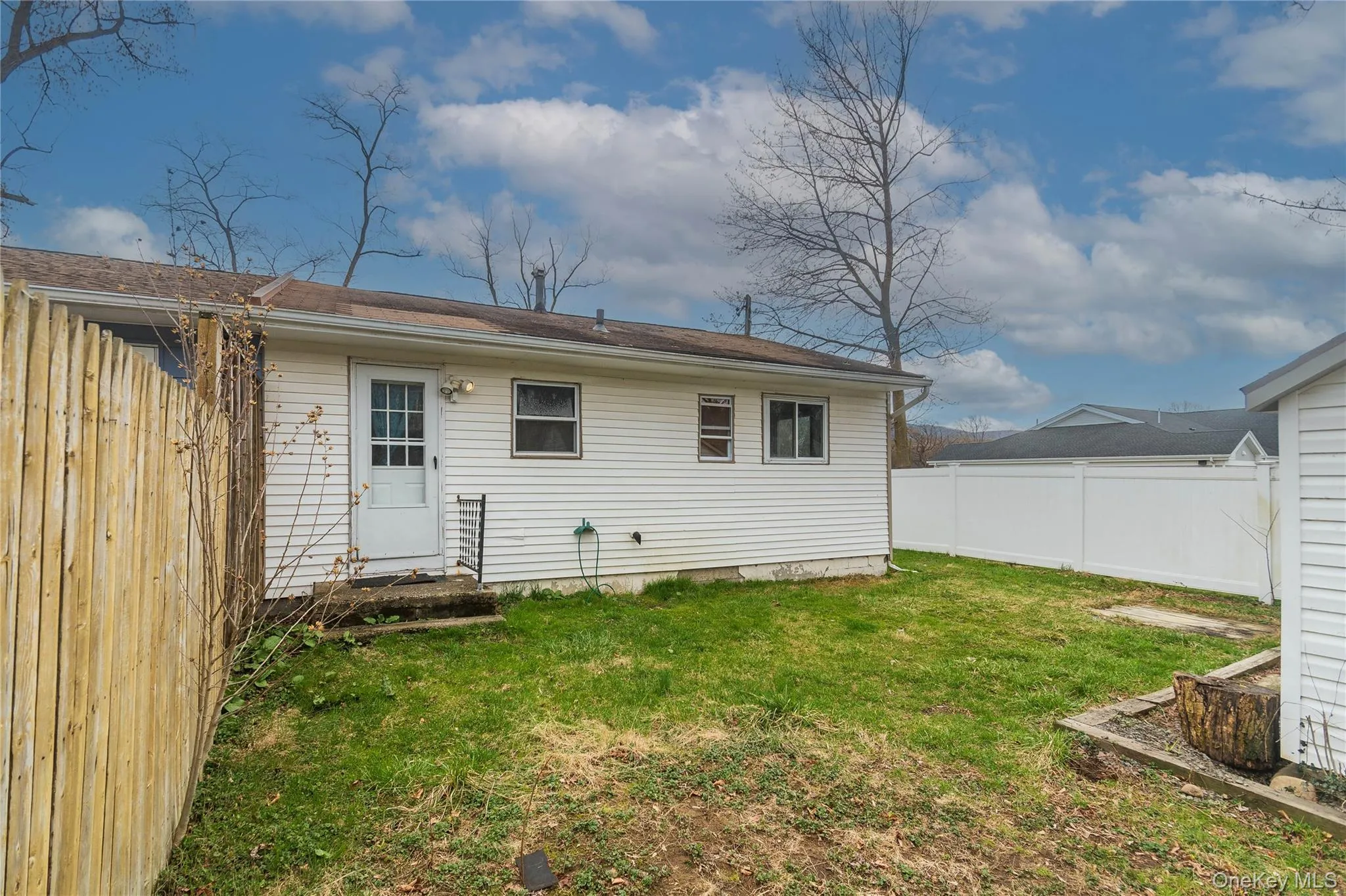 43 Lafayette Drive, New Windsor, NY, 2 Bedrooms Bedrooms, 5 Rooms Rooms,1 BathroomBathrooms,Residential,For Rent,Lafayette,0,1005062 43 Lafayette Drive, New Windsor, NY, 2 Bedrooms Bedrooms, 5 Rooms Rooms,1 BathroomBathrooms,Residential,For Rent,Lafayette,0,1005062