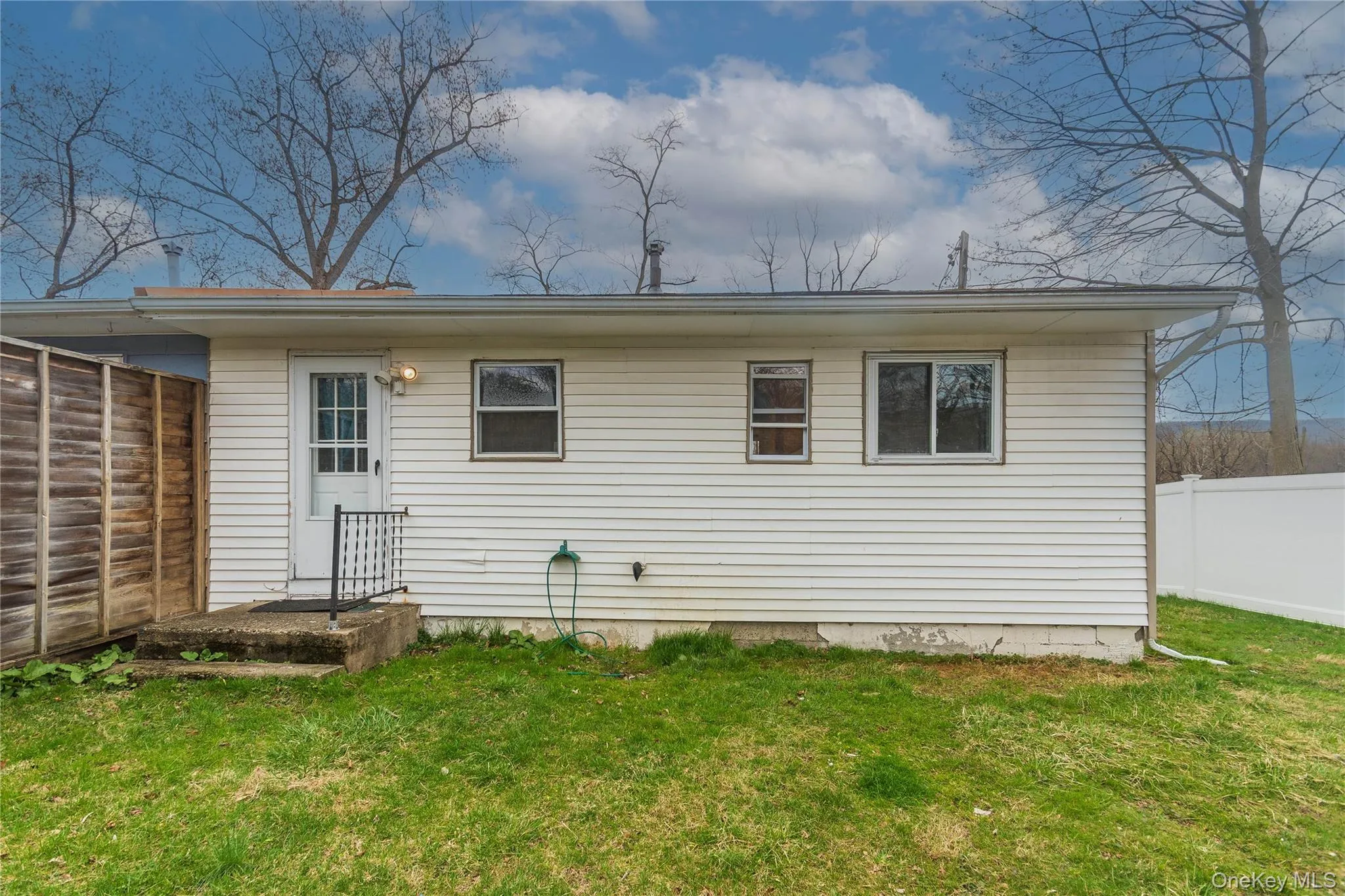 43 Lafayette Drive, New Windsor, NY, 2 Bedrooms Bedrooms, 5 Rooms Rooms,1 BathroomBathrooms,Residential,For Rent,Lafayette,0,1005062 43 Lafayette Drive, New Windsor, NY, 2 Bedrooms Bedrooms, 5 Rooms Rooms,1 BathroomBathrooms,Residential,For Rent,Lafayette,0,1005062